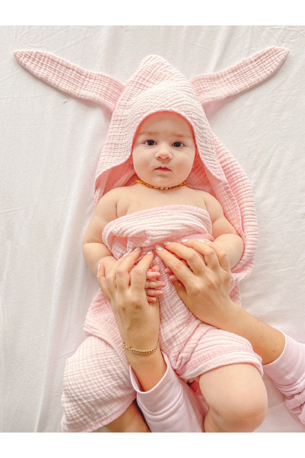 lella baby Pembe Müslin Bebek Havlu 4 Katlı Şapkalı %100 Pamuk 0-2 Yaş