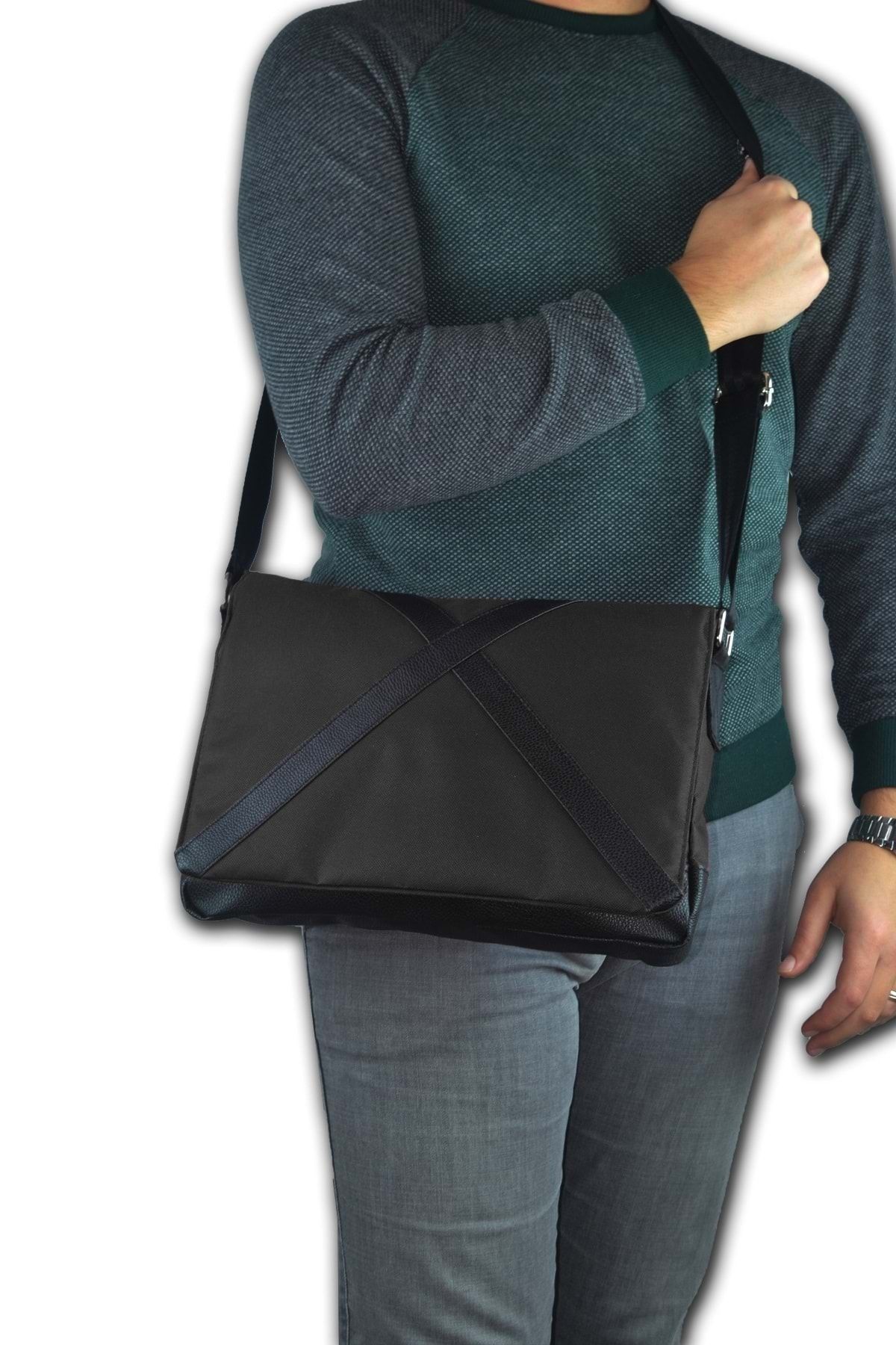 Bagorama Unisex 13 Postacı Çapraz Askılı Omuz Çantası - Siyah