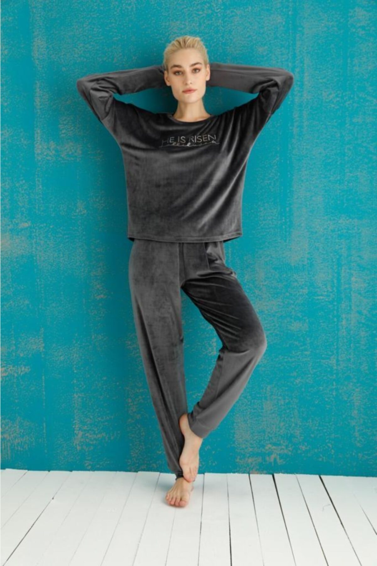 PİJAMAWOME Kadın Füme Fransız Kadife Pijama Takımı