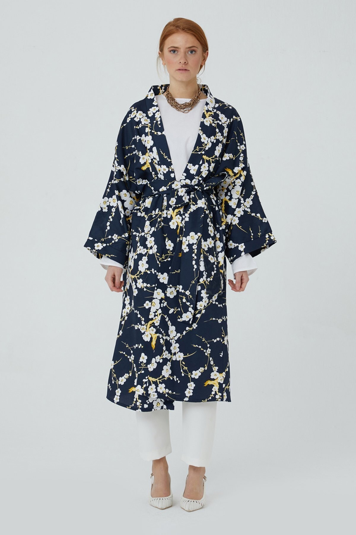 Ceylan Otantik Lacivert Japon Çiçeği Kimono