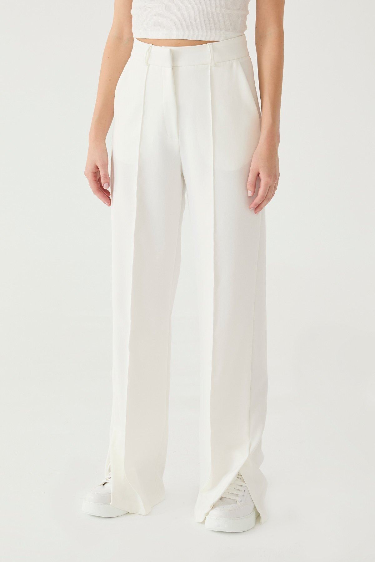 Suud Collection Ekru Yırtmaç Detaylı Pantolon