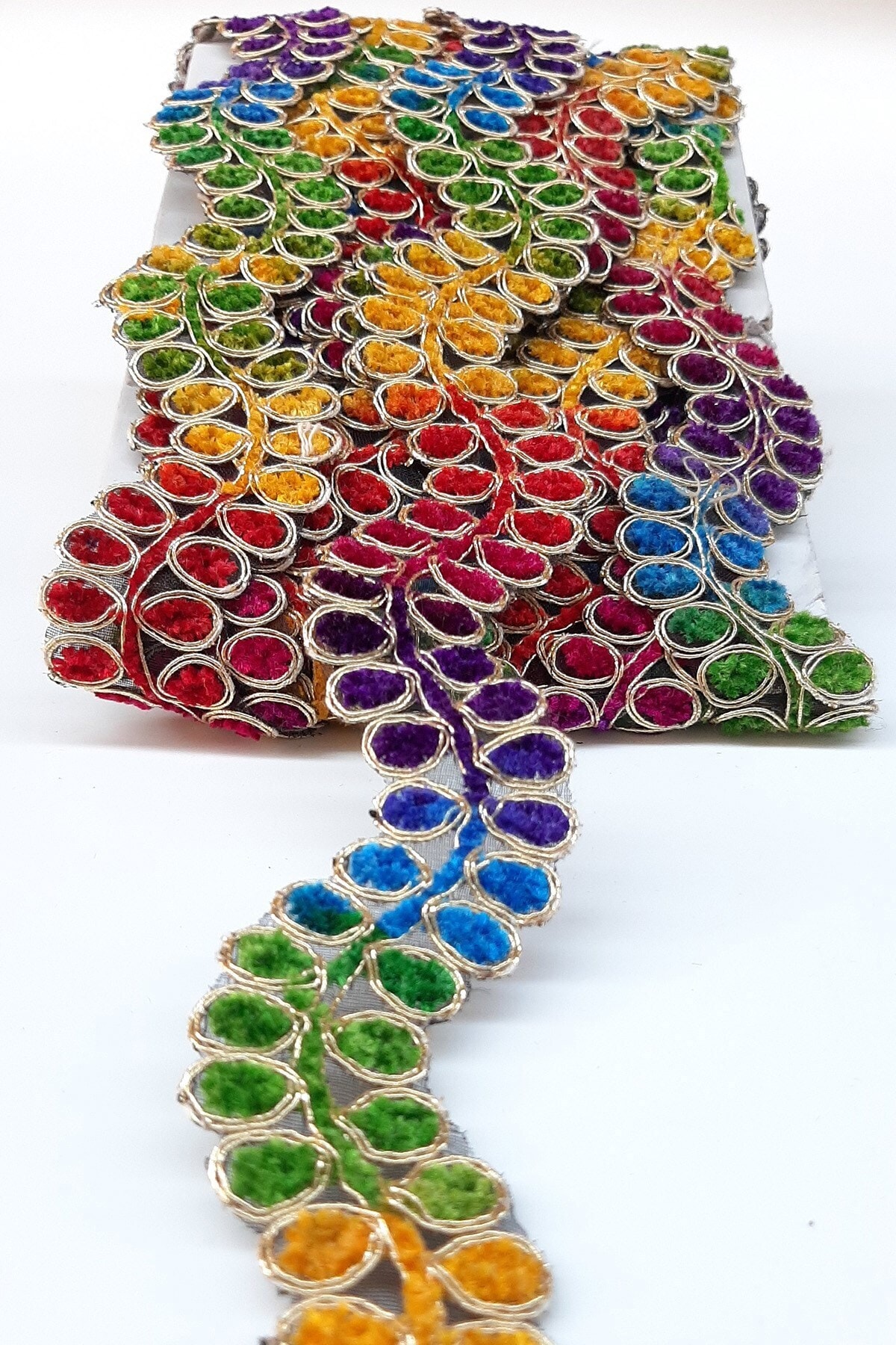 Hayalperest boncuk Renlki Papatya Desenli Antik Şerit Güpür