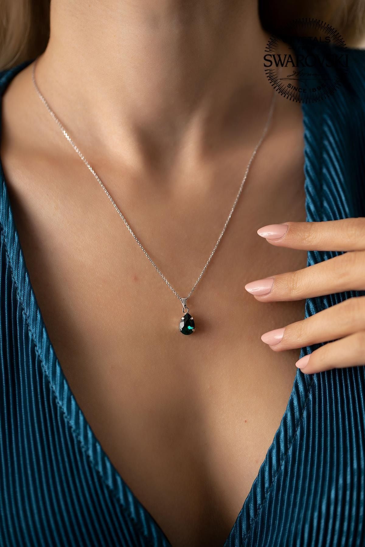 Ninova Silver Kadın Swarovski Taşlı Damla Model Gümüş Kolye