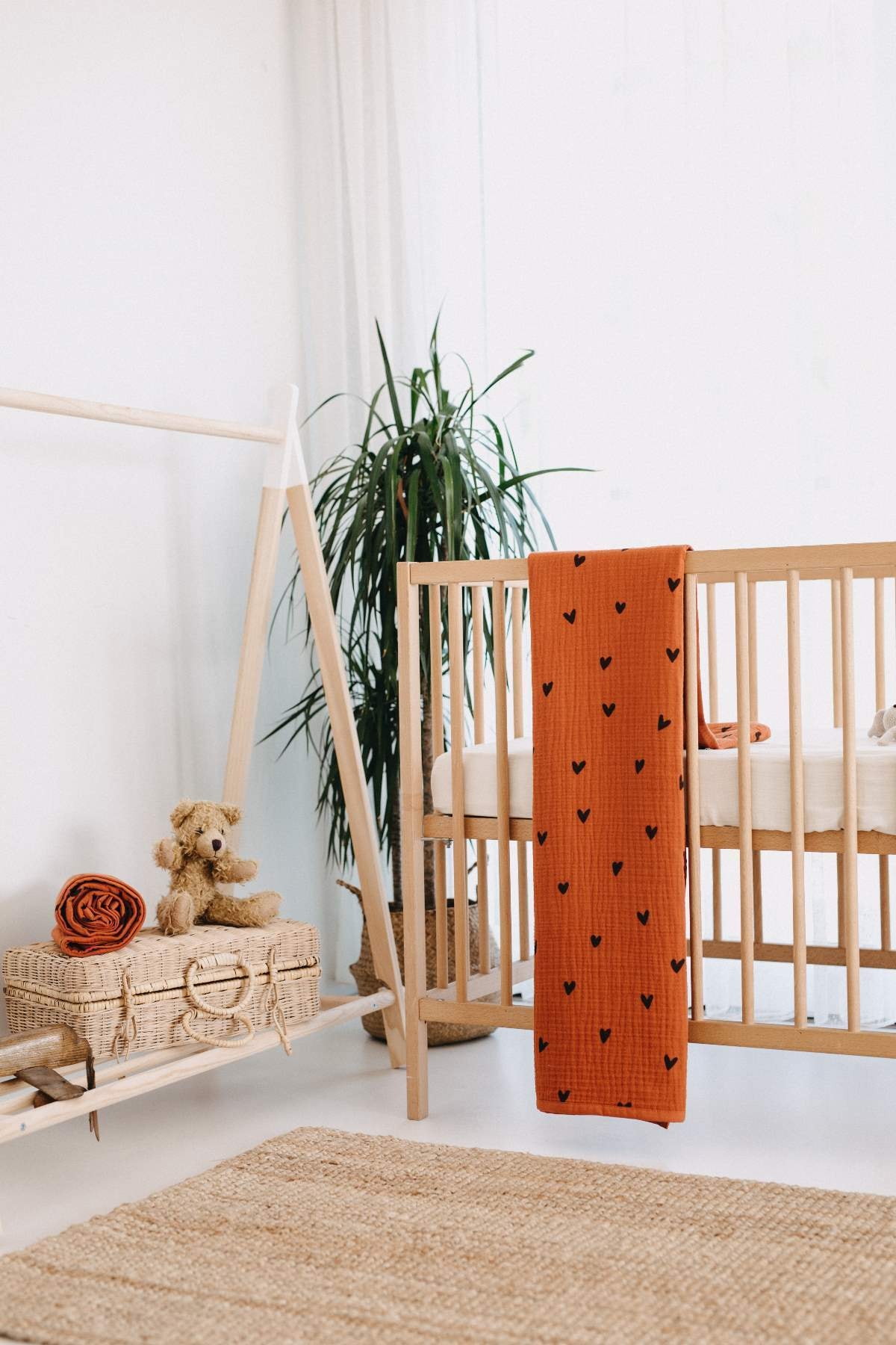 Leporem Baby&Home Leporem Tarçın Renk Kalp Desenli 4 Katlı Müslin Bebek Battaniyesi