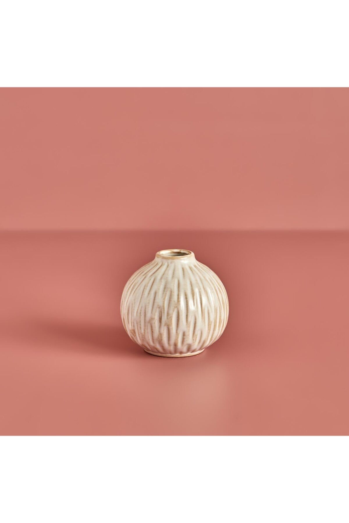 Bella Maison Zalina Krem Vazo  9 cm