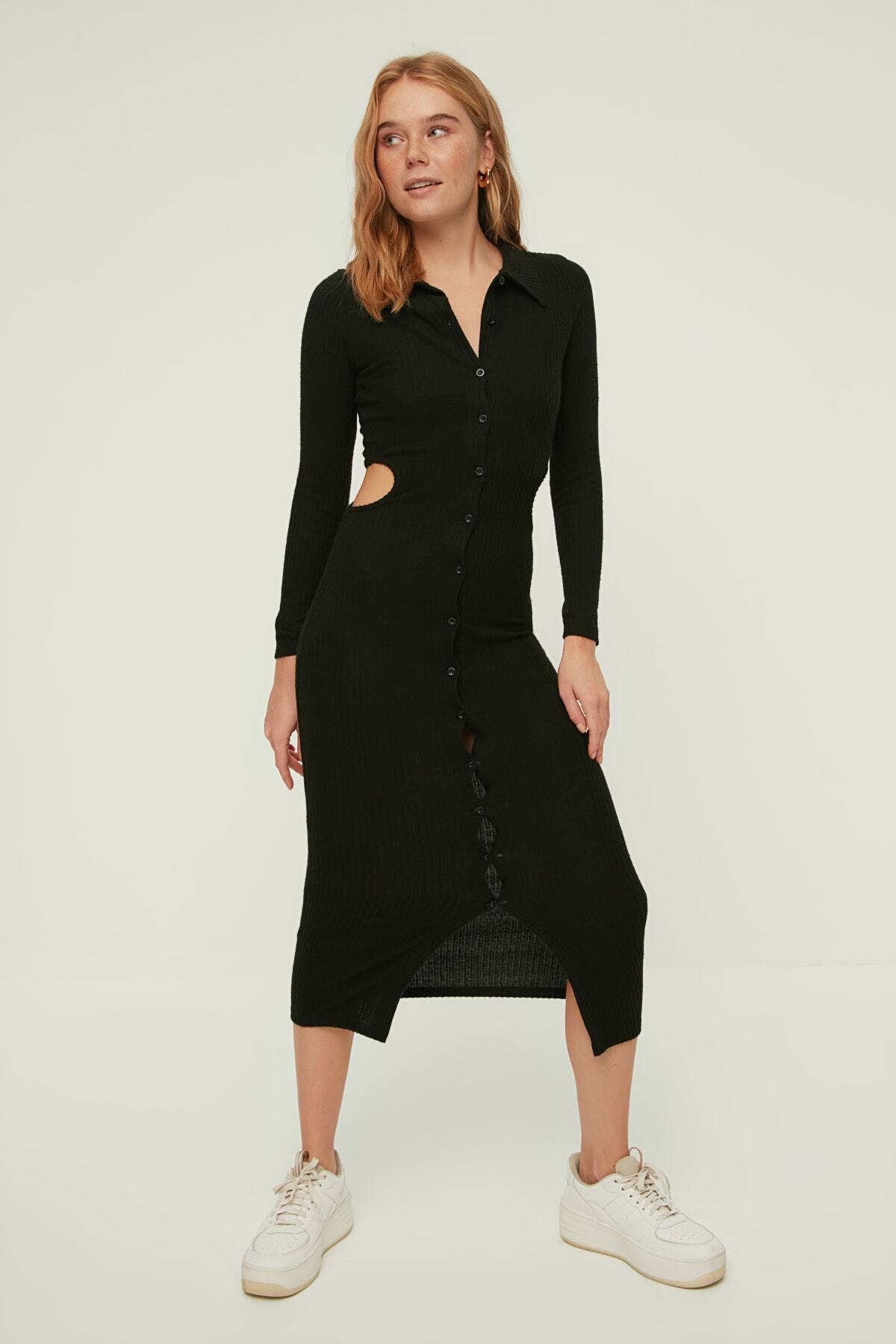 TRENDYOLMİLLA Siyah Fitilli Cutout Detaylı Örme Elbise TWOAW22EL2409