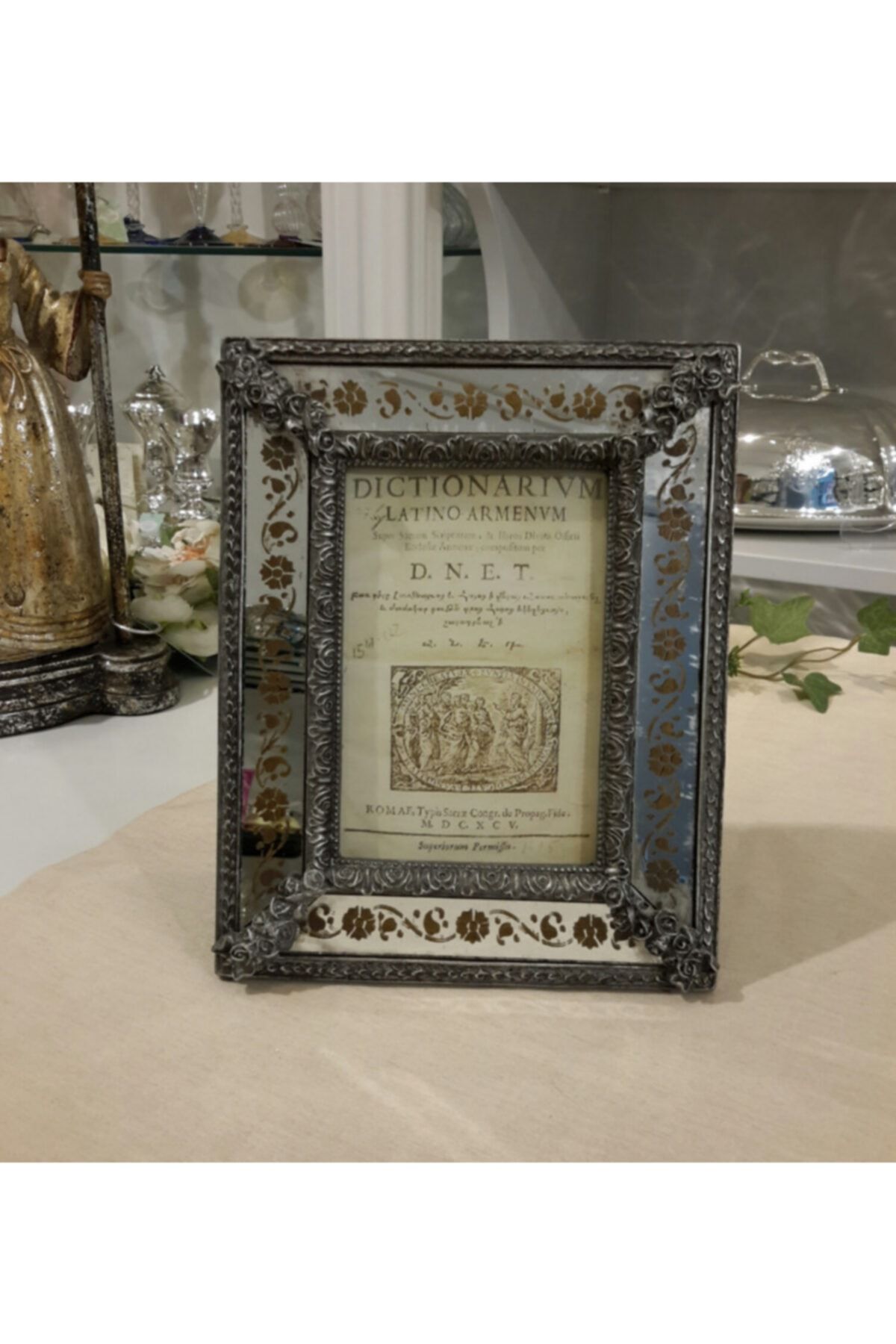 Royal Family Italyan, Gümüş Rengi, Eskitme ,aynalı Çerçeve 9x13cm