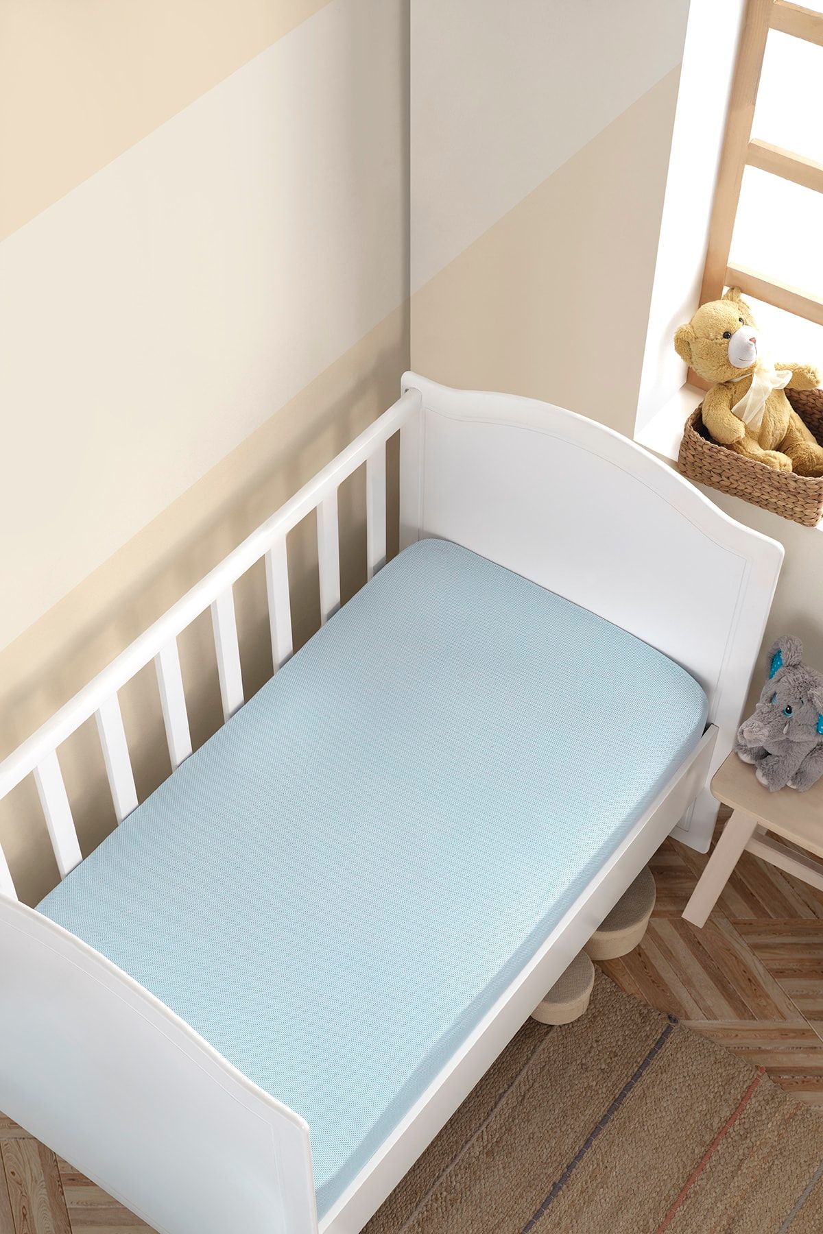 LADYNİL 70x140 Lastikli Bebek Çarşafı Ranforce Mavi Puantiye %100 Pamuk Anti Alerjik