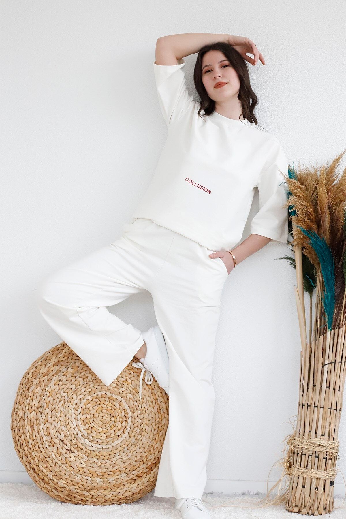 Mekafashion Kadın Beyaz Yazı Detay Oversize Takım
