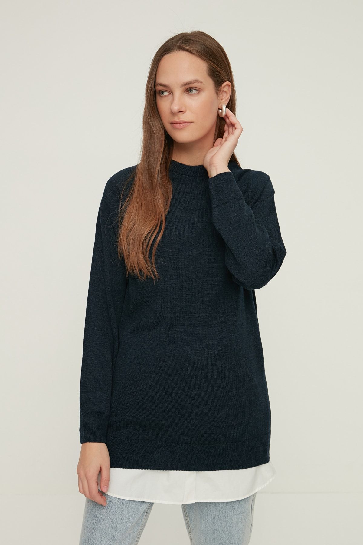 Trendyol Modest Lacivert-Bej 2'li Paket Bisiklet Yaka Triko Kazak TCTAW22AK0105