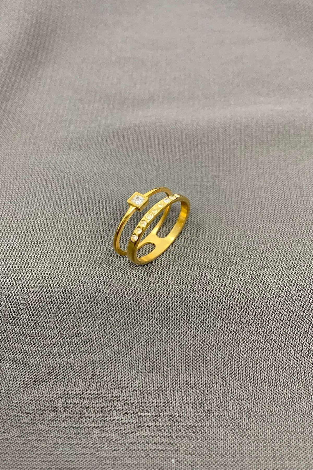 defnar takı Çelik Yüzük Gold Renk Tek Taşlı Ve Birleşik Taşlı Çelik Yüzük