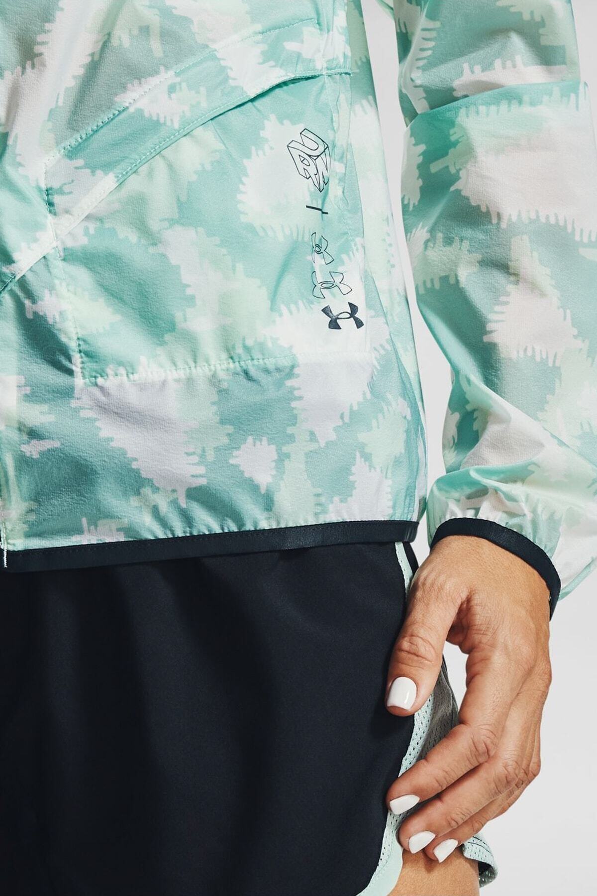 Under Armour Kadın Spor Mont - Ua Run Anywhere Storm Jkt - 1356225-403