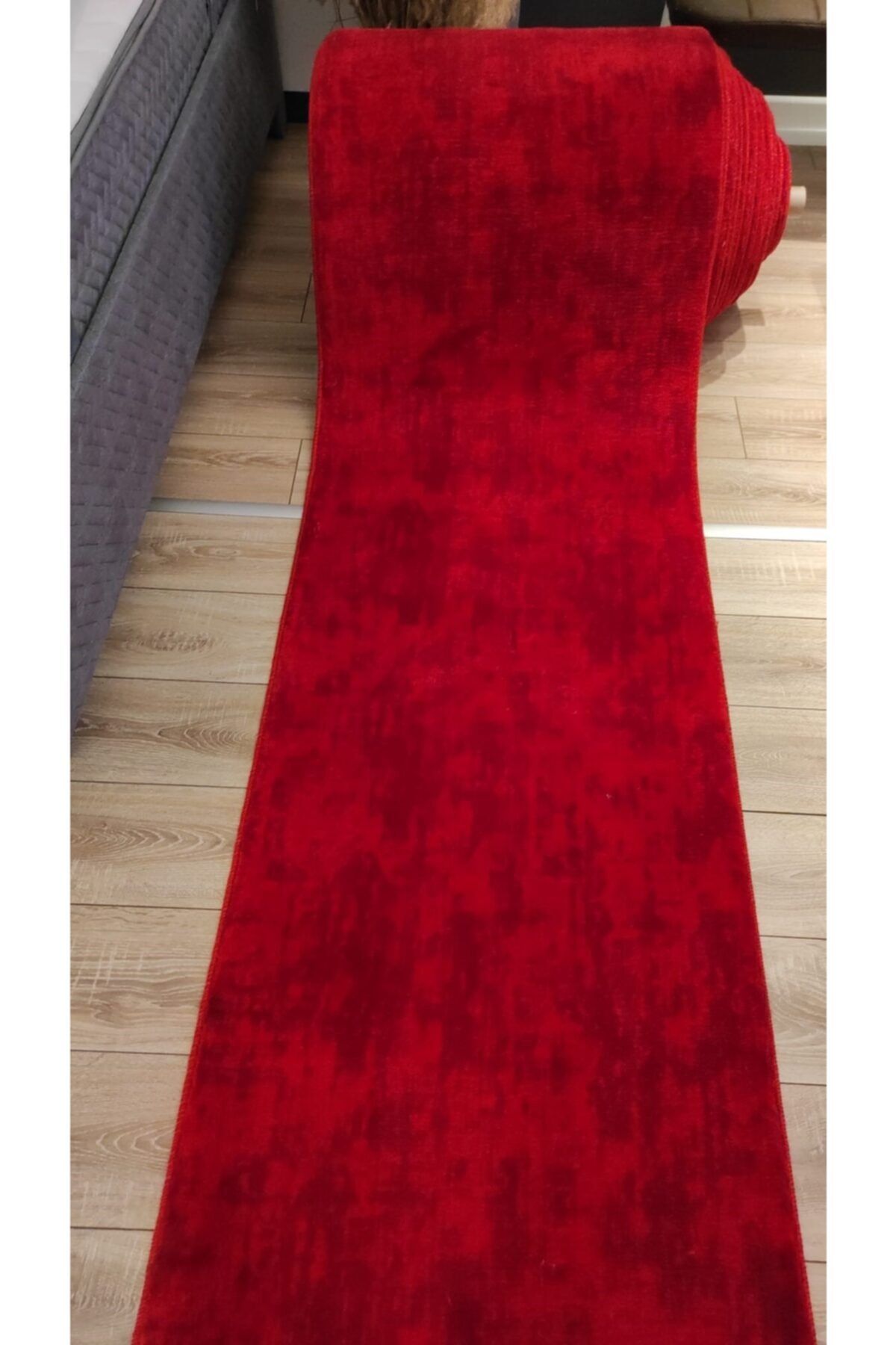 KayahanEv Kırmızı Post Peluş Kaymaz Taban Yıkanabilir Halı Yolluk