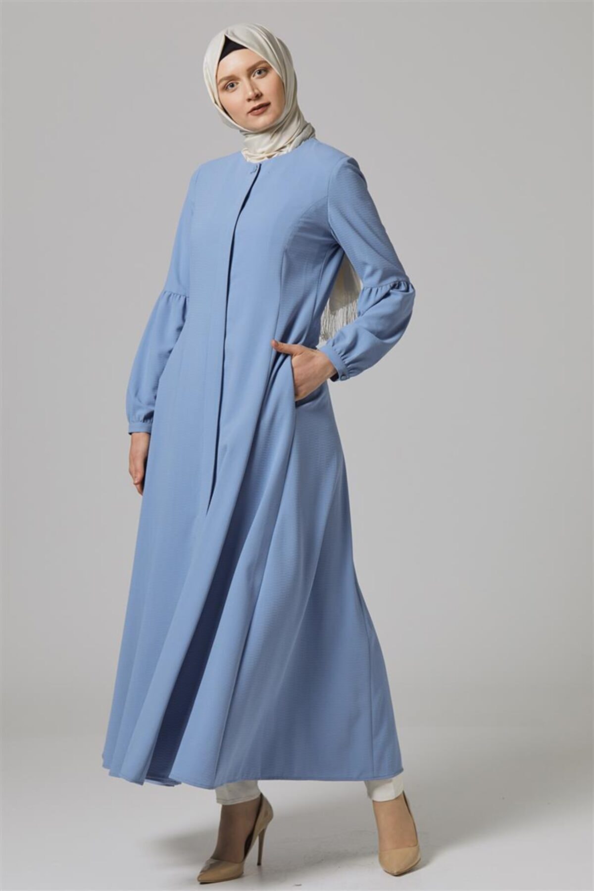 Tuğba Çan Kesim Mavi Pardesü