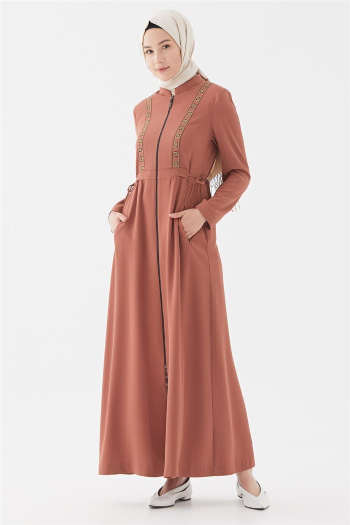 Doque Ön Nakışlı Kiremit Pardesü