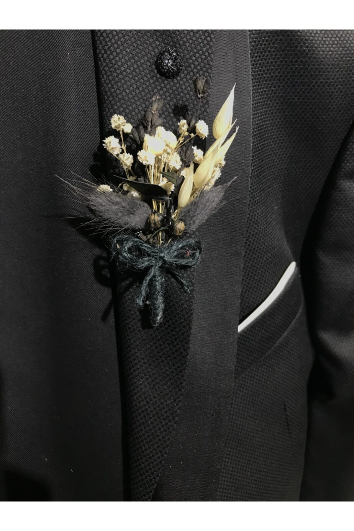 araslar Yaka Çiçeği - Damat Çiçeği - Sağdıç Çiçeği Siyah