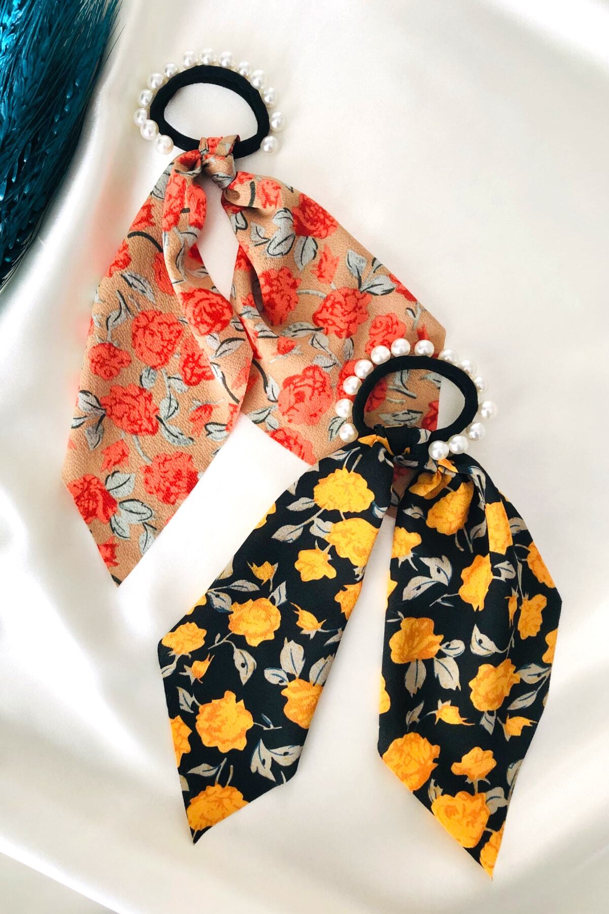 courtesy 2 Adet Küçük Siyah Ve Bej Incili Çiçek Baskılı Fular Toka Scrunchie