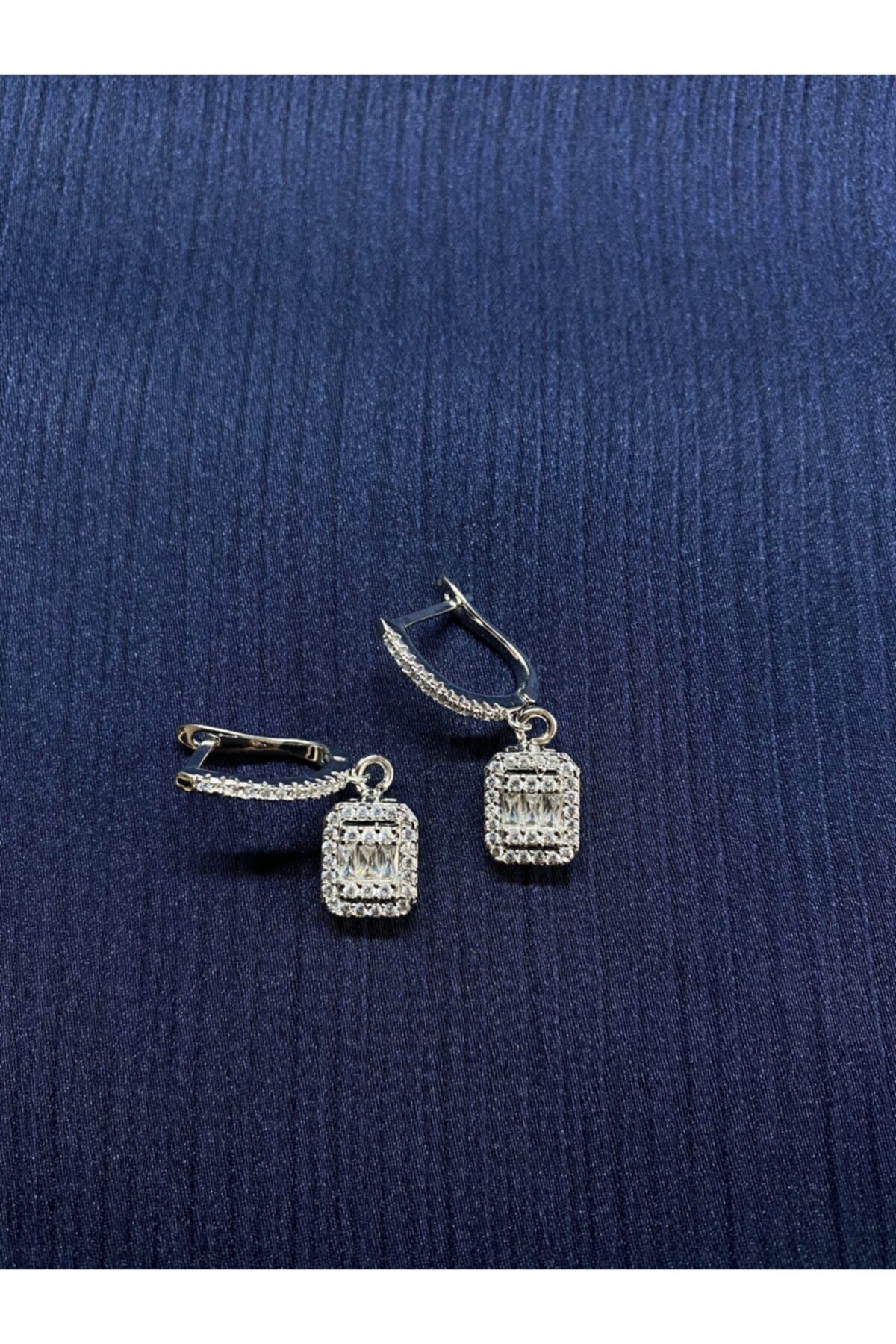 Labone Accessories Baget Taşlı Silver Çelik Küpe
