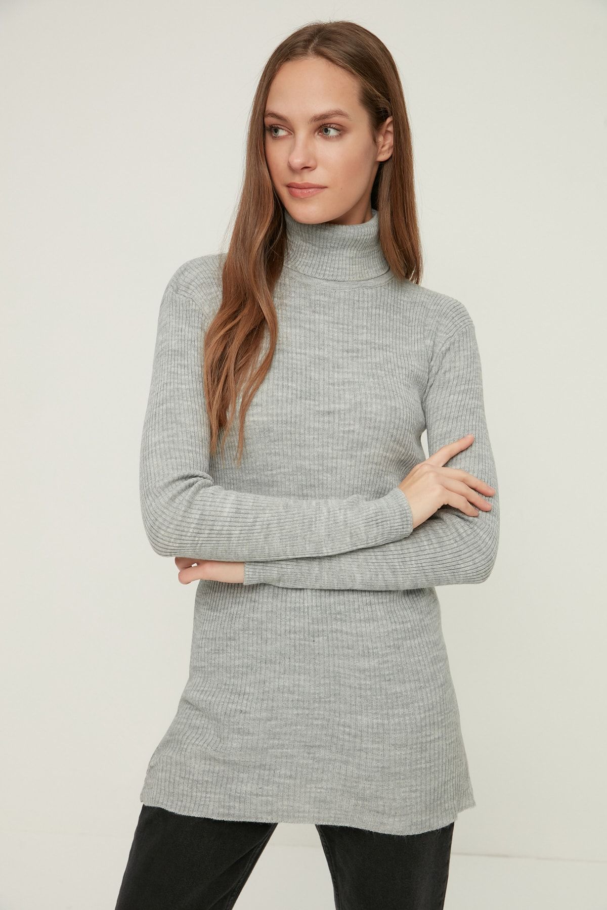 Trendyol Modest Gri Balıkçı Yaka Triko Kazak TCTAW22AK0231
