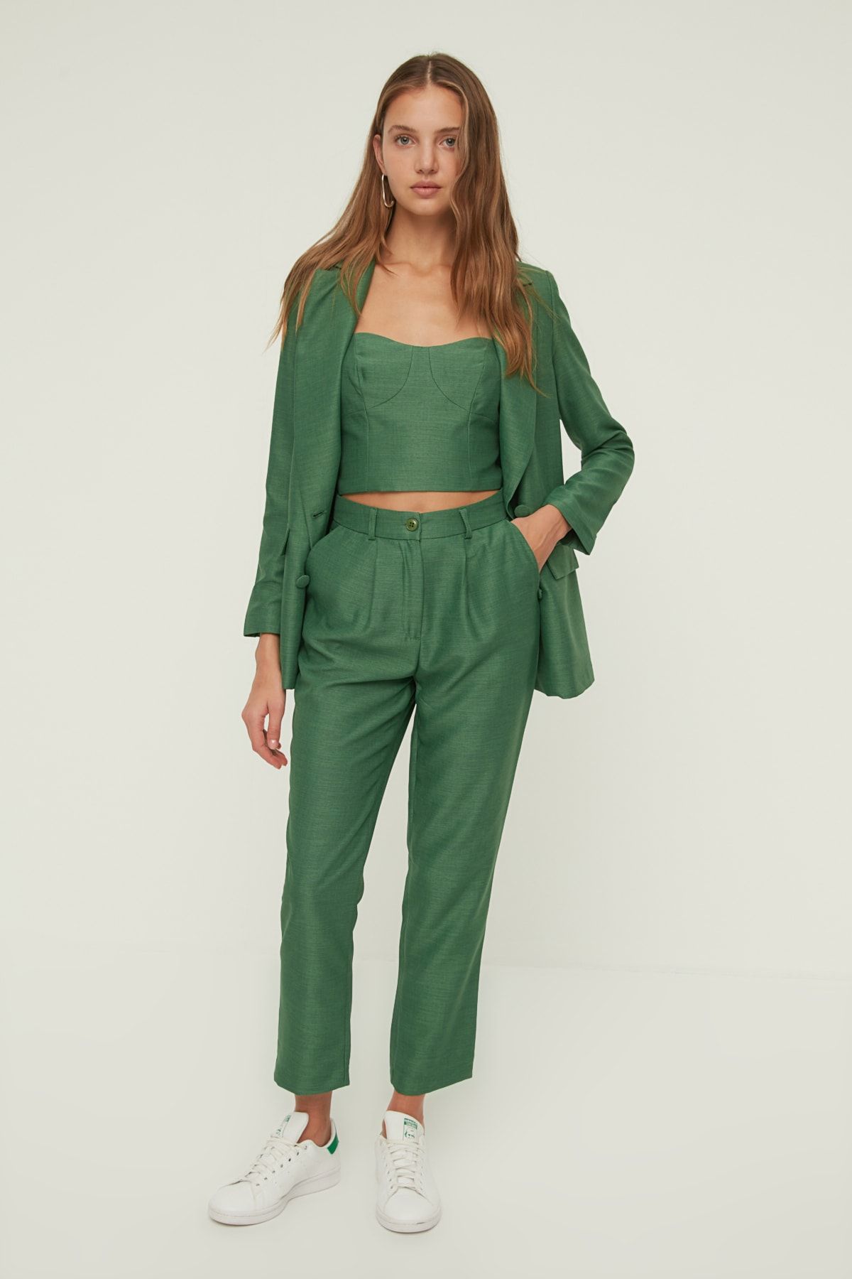 TRENDYOLMİLLA Yeşil Basic Pantolon TWOSS21PL0076