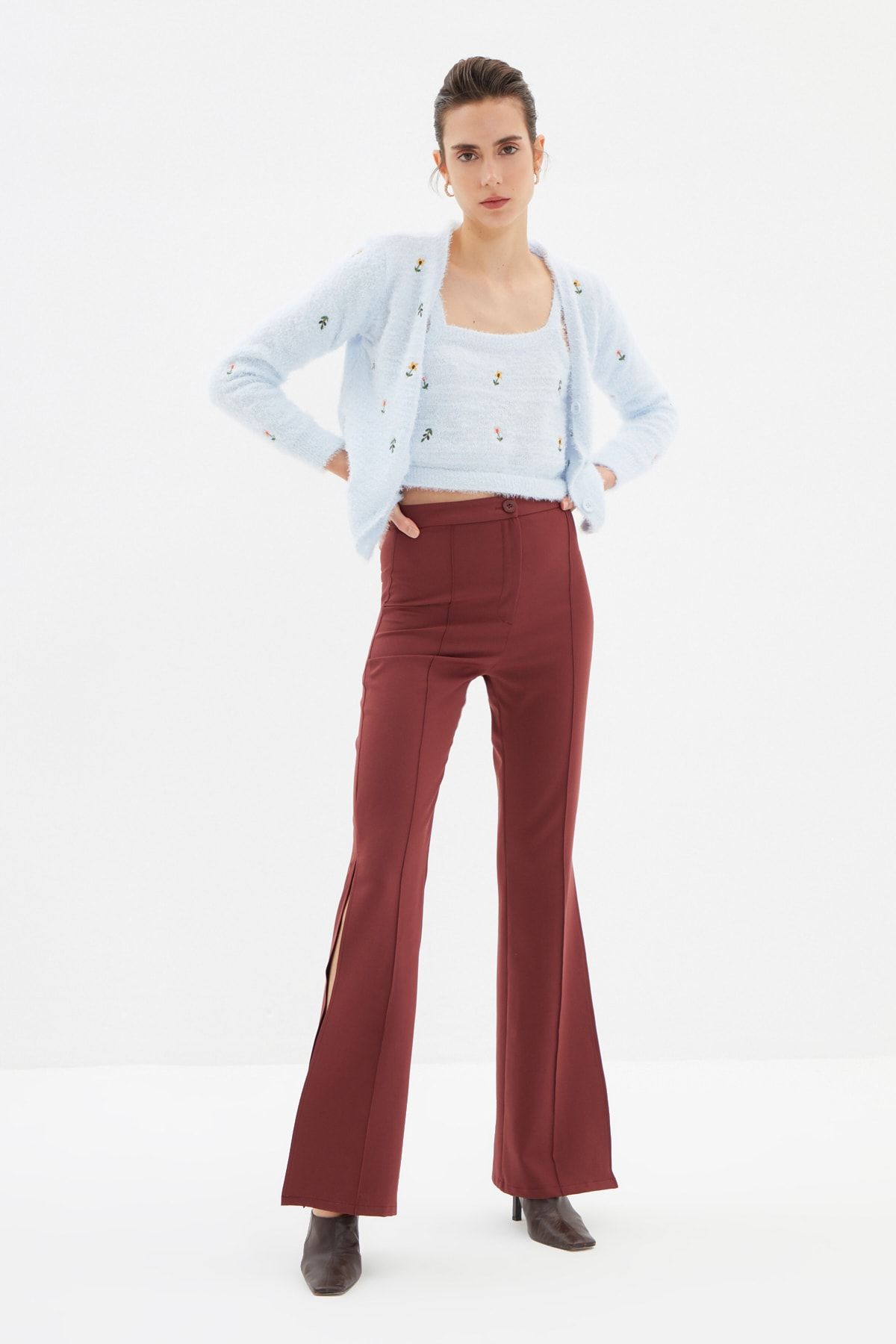 TRENDYOLMİLLA Bordo Yırtmaçlı Pantolon TWOAW22PL0134