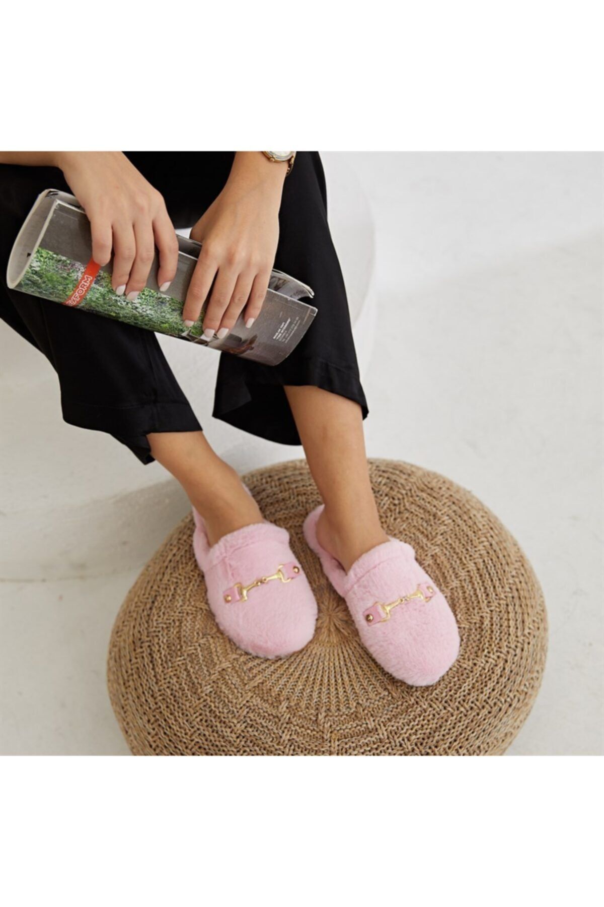 laydimo Peluş Gold Tokalı Terlik Pembe
