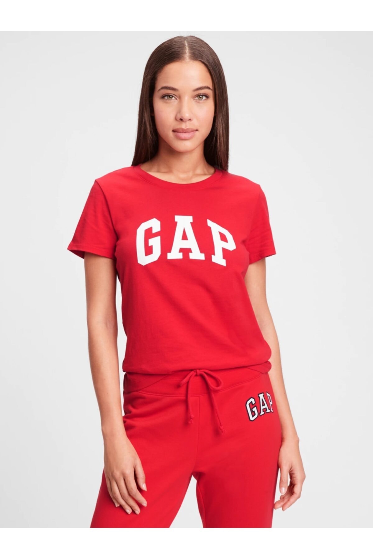 GAP Kadın Kırmızı Logo Kısa Kollu T-shirt