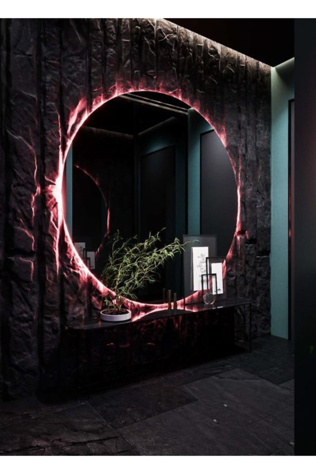 NUUN DEKOR 90cm Kırmızı Ledli Dekoratif Duvar Aynası Yuvarlak Banyo Aynası Prizli