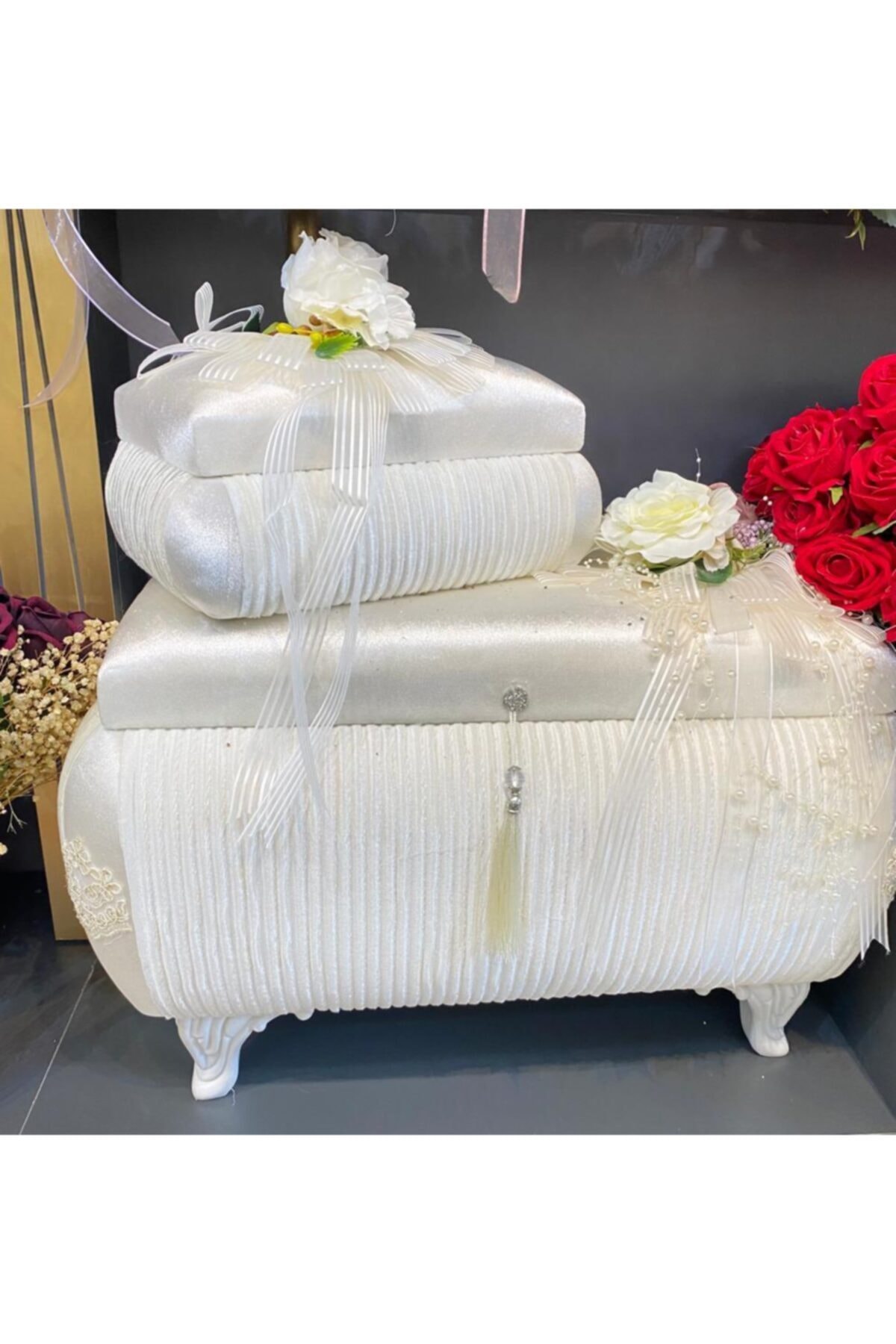 Serpilin gelin evi Beyaz Çeyiz Sandığı