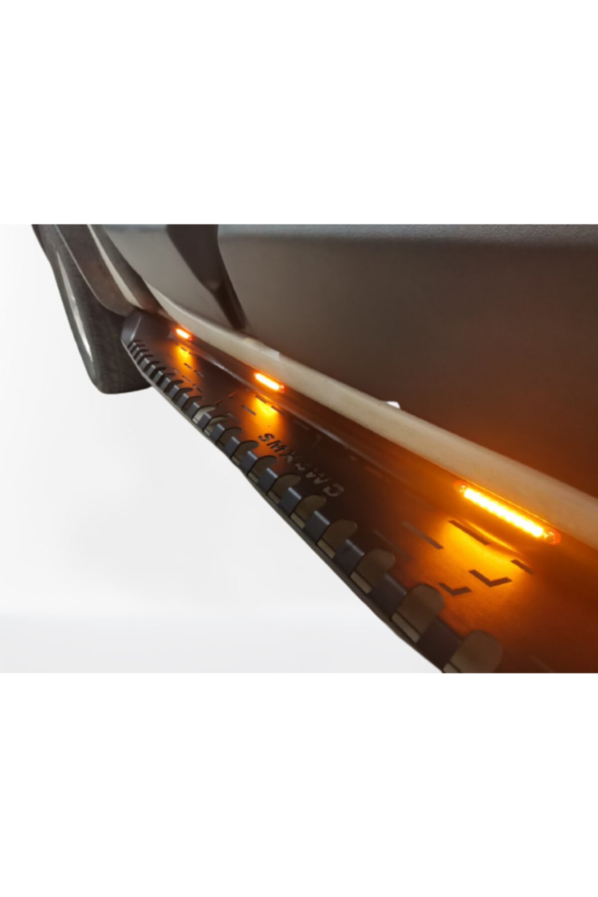 SAMMAX Nissan Navara 2016+ Model Lazer Kesim Yan Basamak