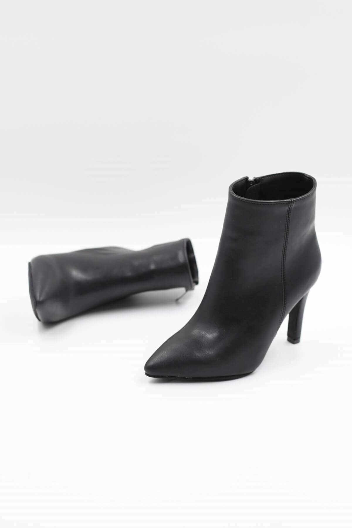 Tinka Bell Shoes 206 Kadın Bot Siyah Cilt