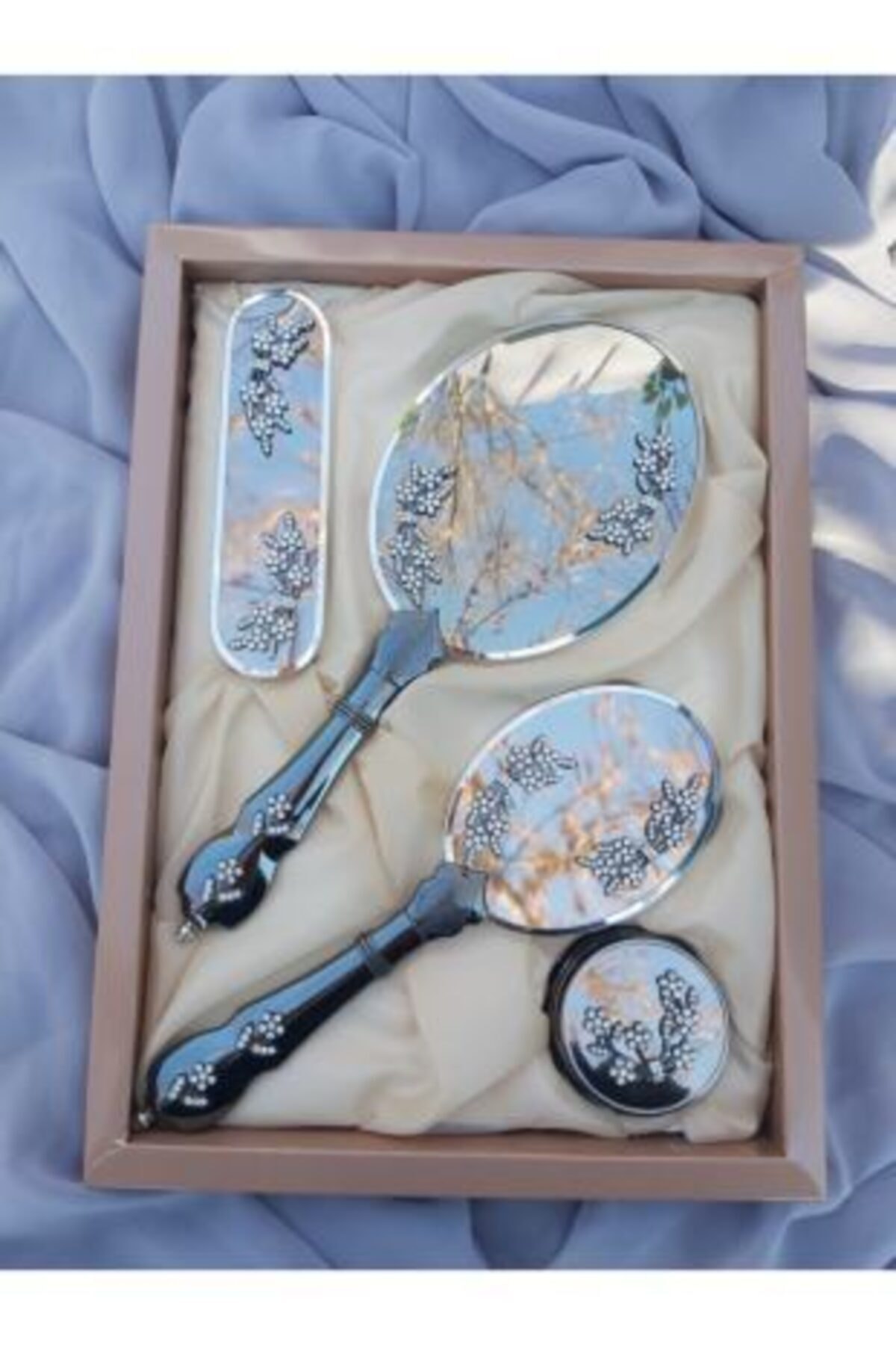 KÖKSAL Kristal Taş Broşlu Hediyelik Ayna Tarak Seti Gümüş