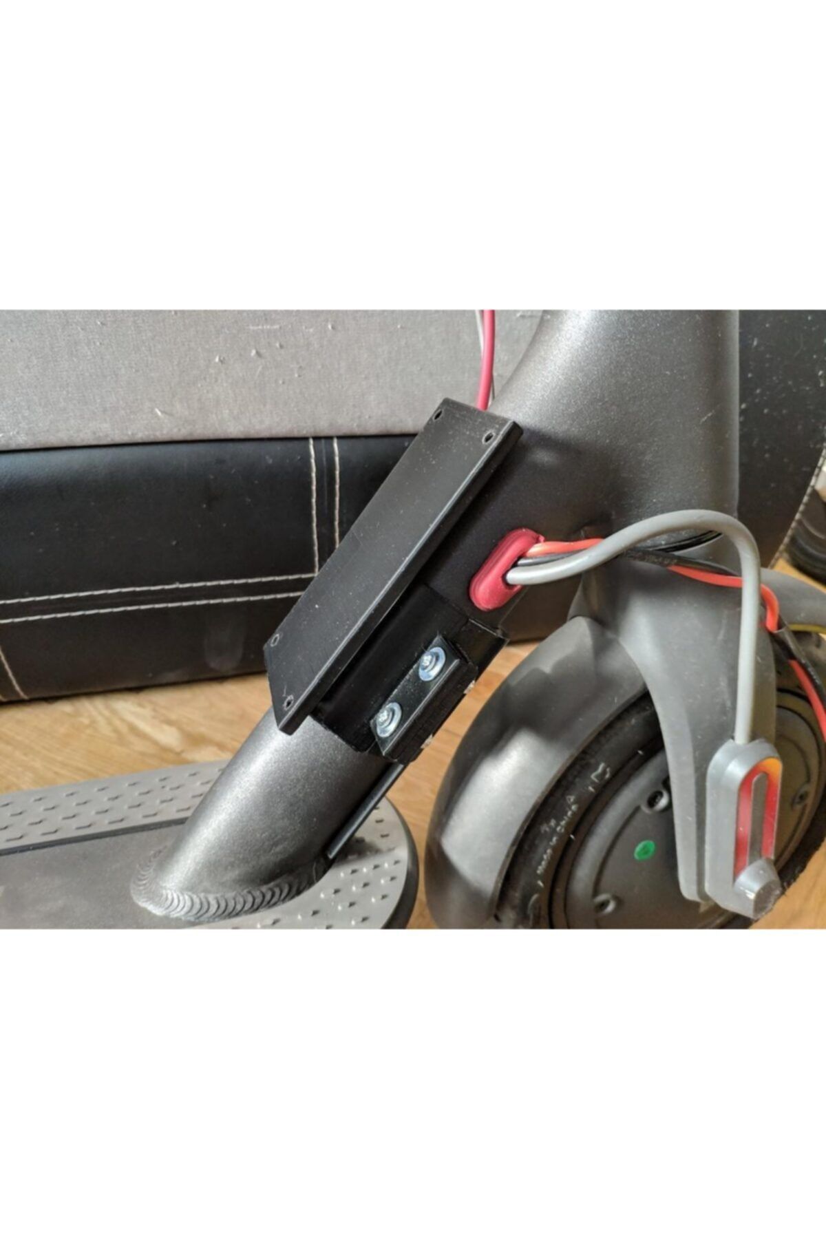 SudoCheap Xiaomi M365 Ek Akü Tutucu Plastik Aparat