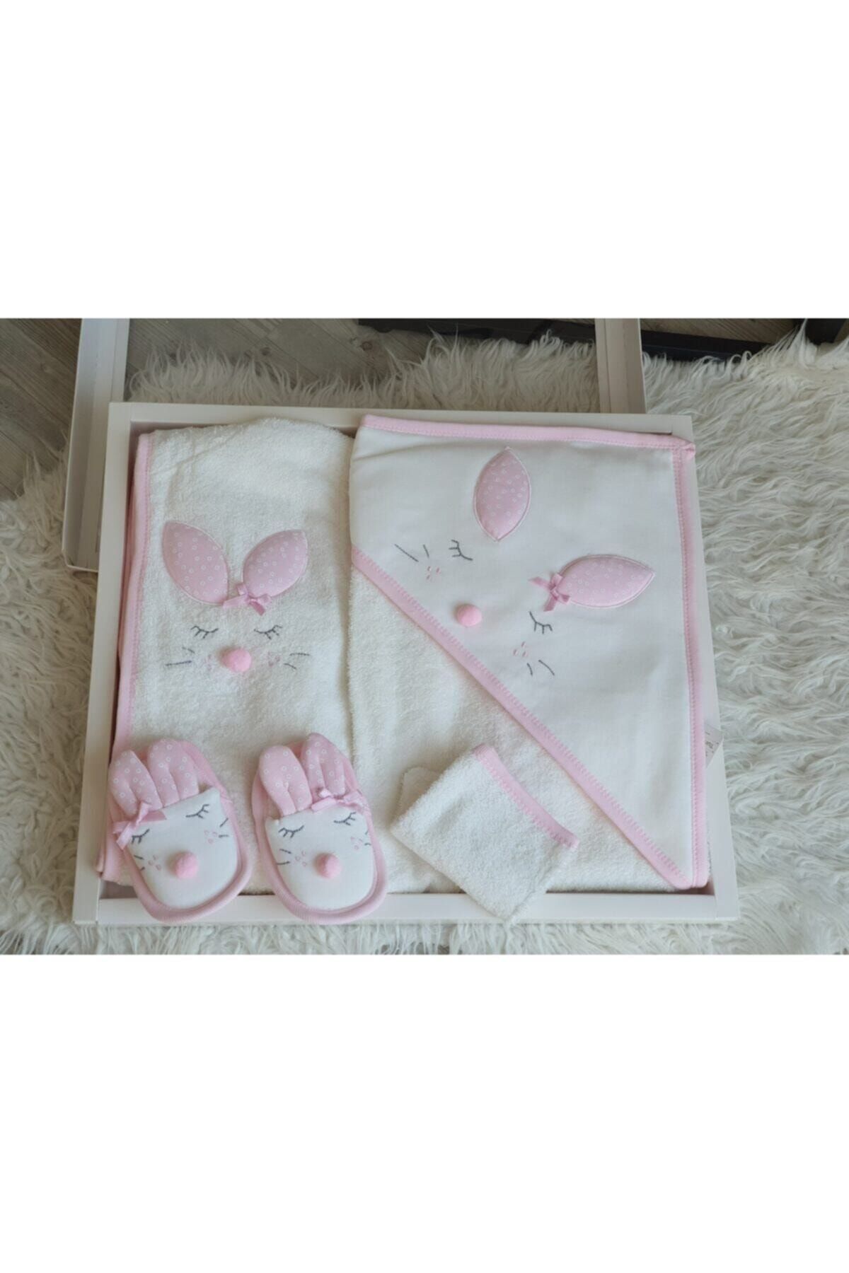 Gaye Bebe Kız Bebek Pembe Uyuyan Tavşancık Bornoz Takımı