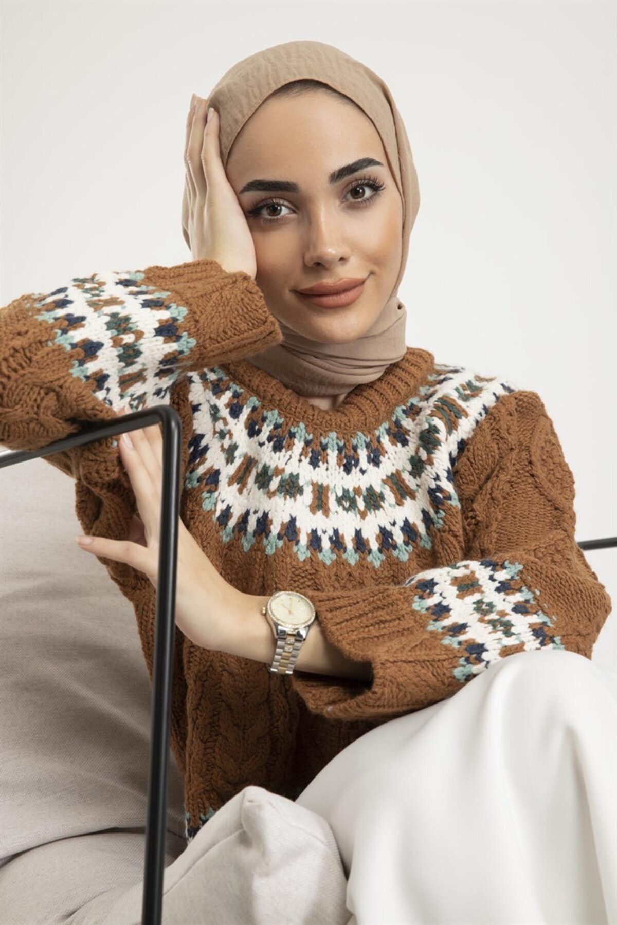 moda ala Motif Işlemeli Kazak Kahverengi