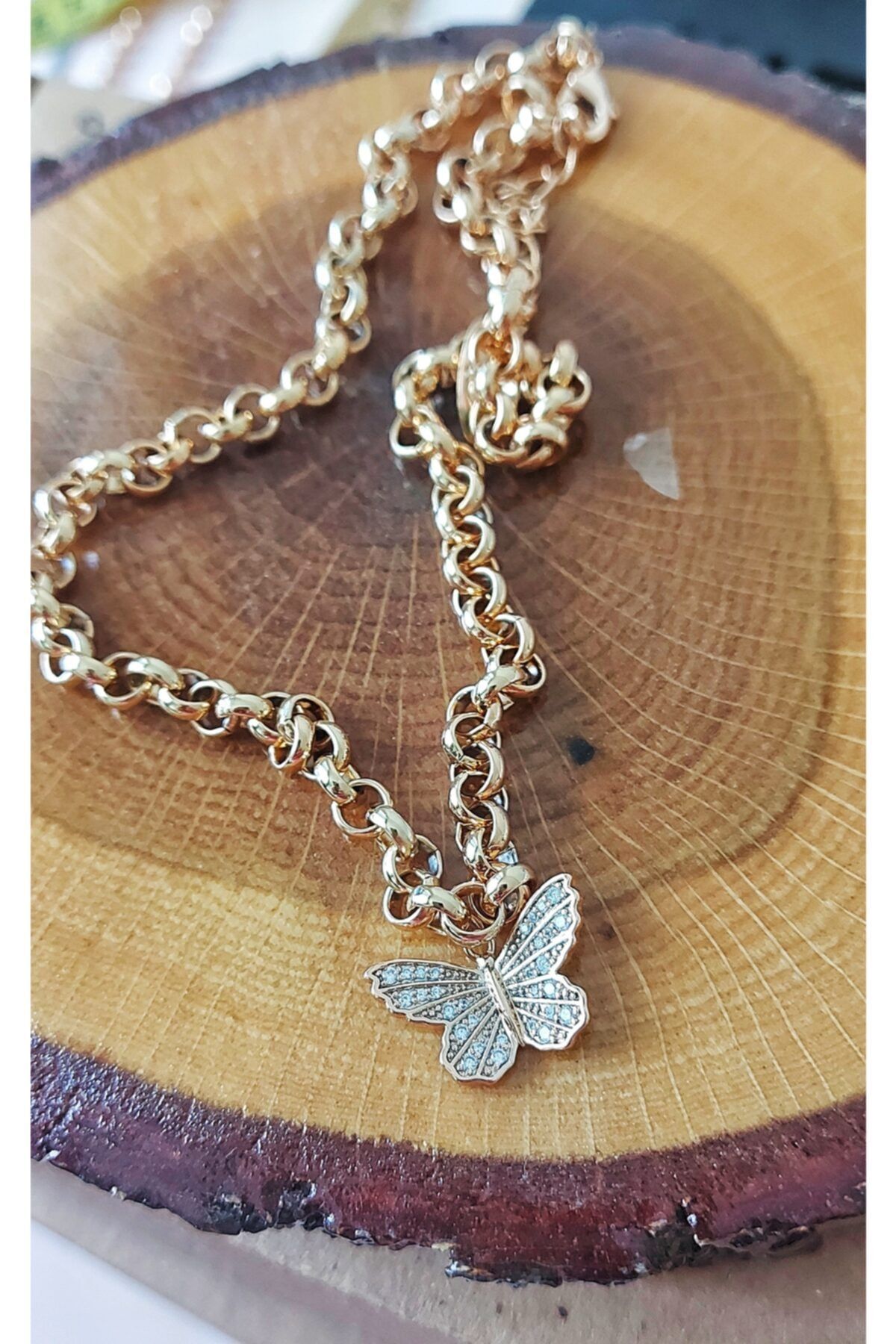 Bute Accessories Kalın Zincir Kelebek Kolye