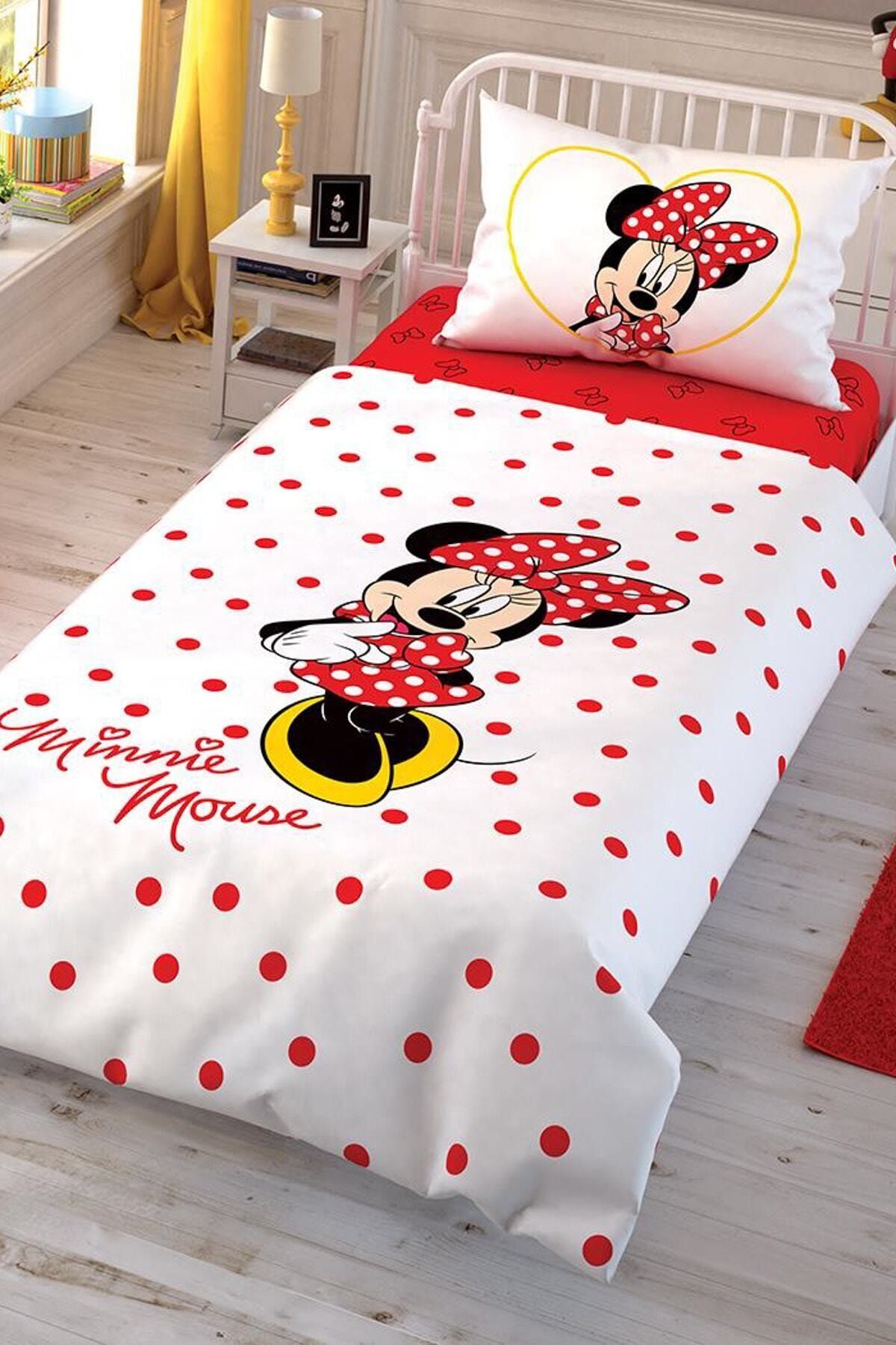 Taç Lisanslı Minnie Mouse Çek Tek Kişilik Nevresim Takımı