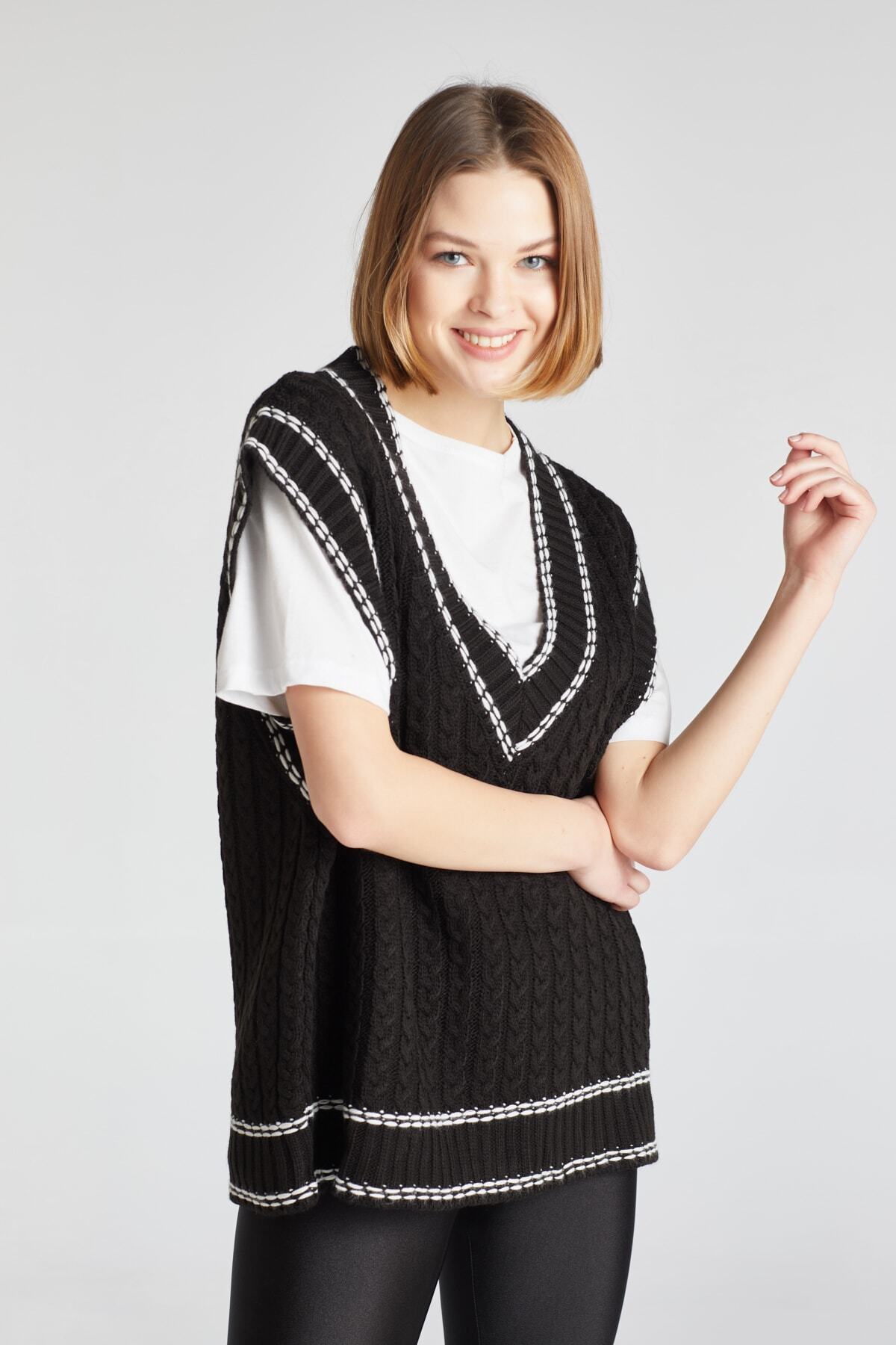 minaaise Pena Siyah Della Süveter