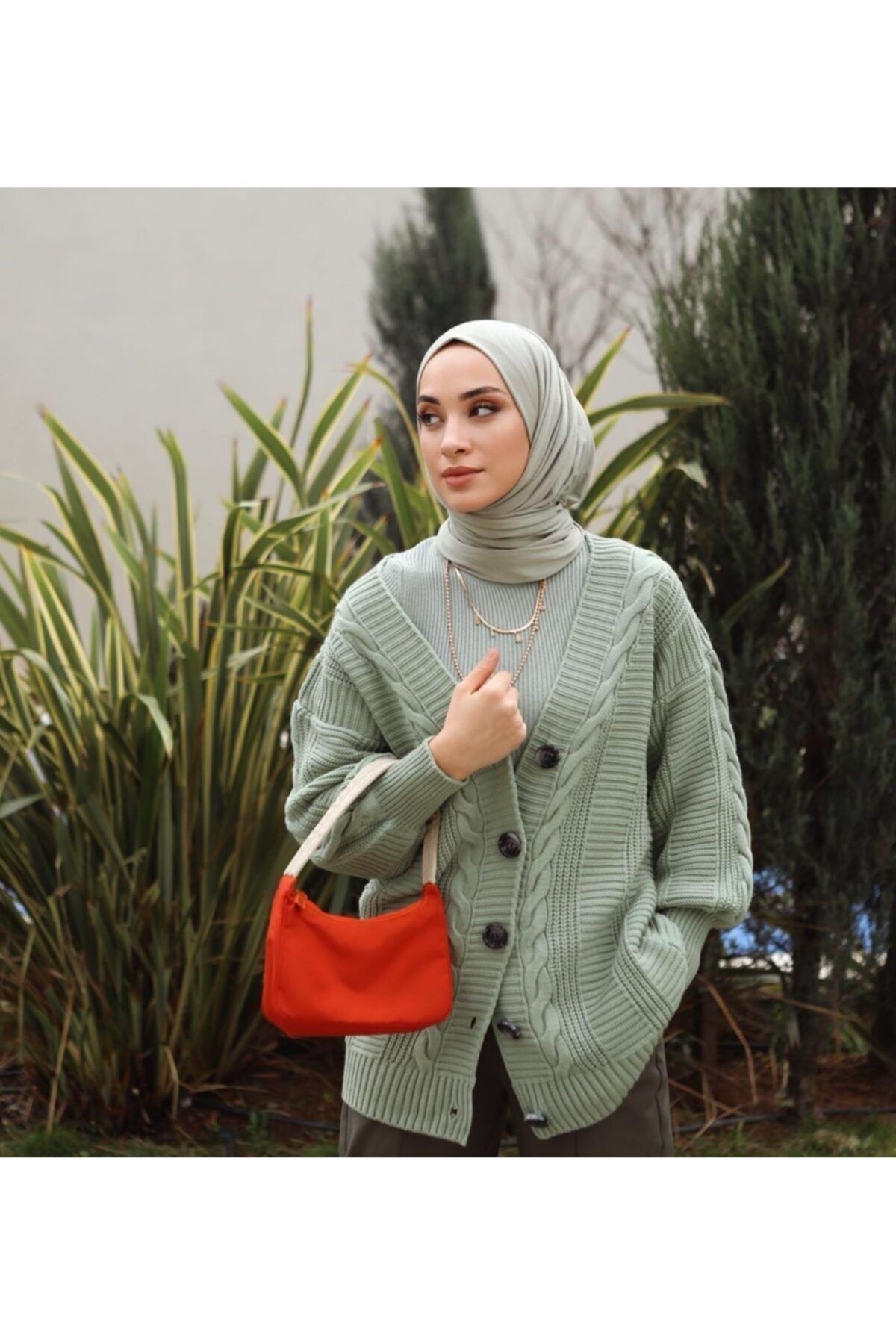 Organic Tesettür Penye Şal Hijap Modeli -mercan Yeşili