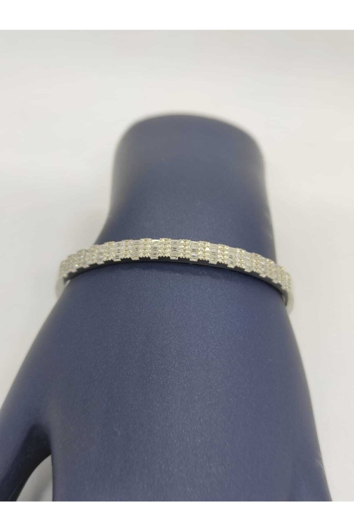enes gümüşçülük Kadın Beyaz 925 Ayar Gümüş Swarovski Baget Taşlı Tasarım Kelepçe Bileklik