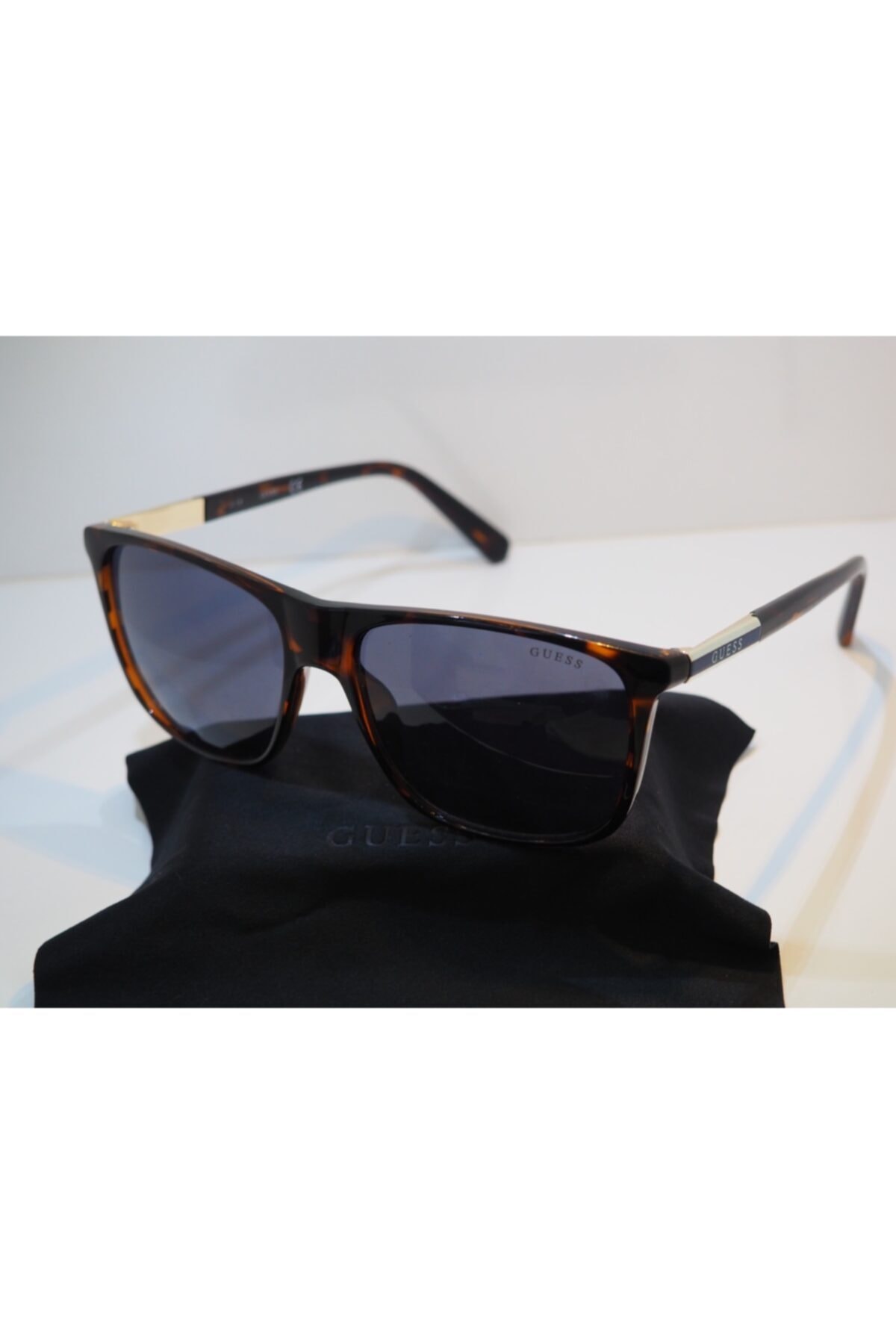Guess Gu6957 52a