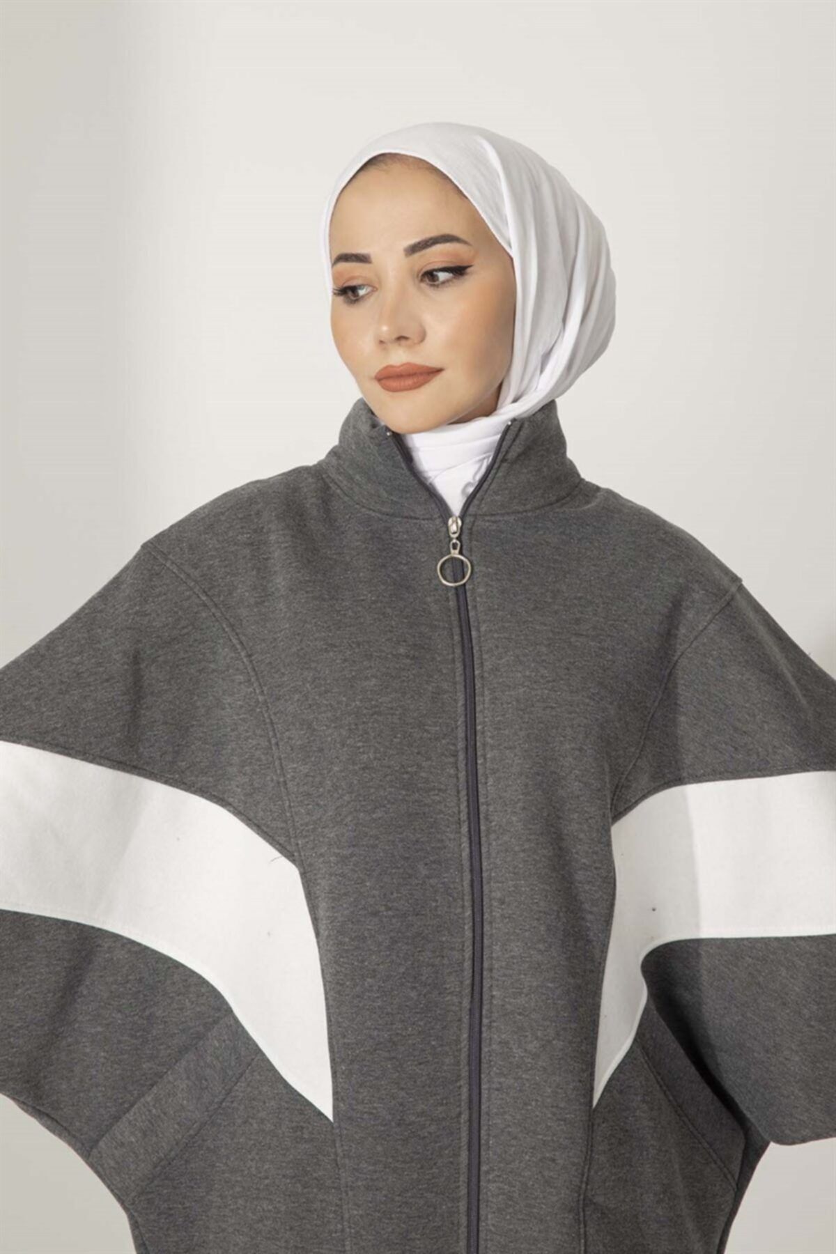 moda ala Üç Iplik Fermuarlı Takım Antrasit