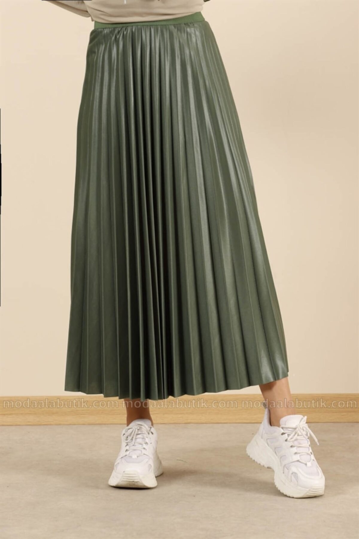 moda ala Piliseli Etek Haki