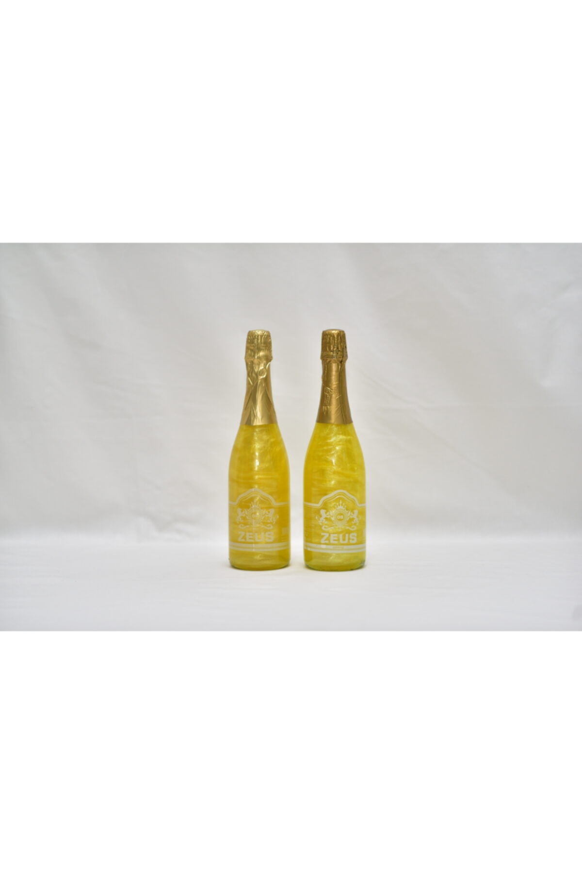 OS ZEUS Simli Muz Ve Muz Aromalı Içecek Gazlı İçecek 2 Adet