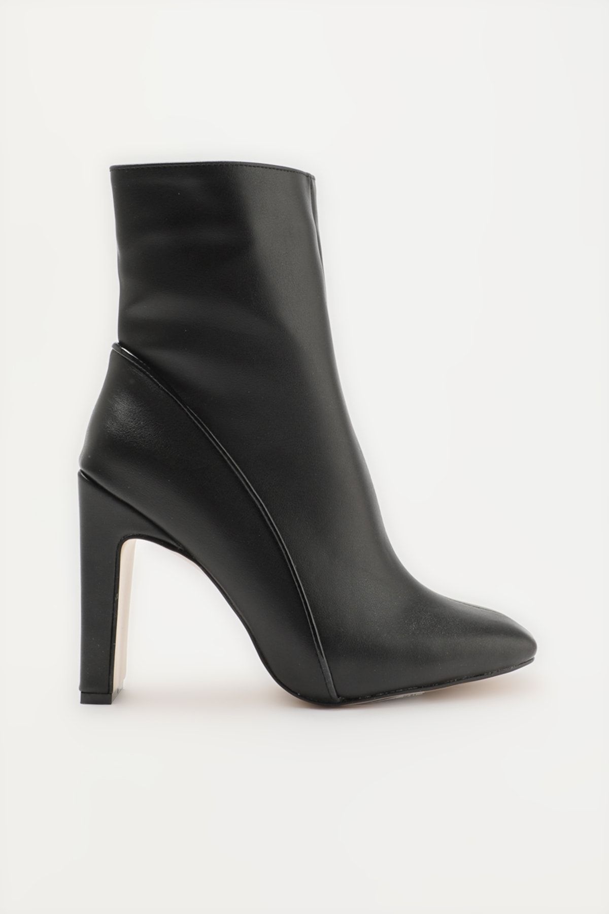 TRENDYOL SHOES Siyah Kadın Bot & Bootie TAKAW22BO0026