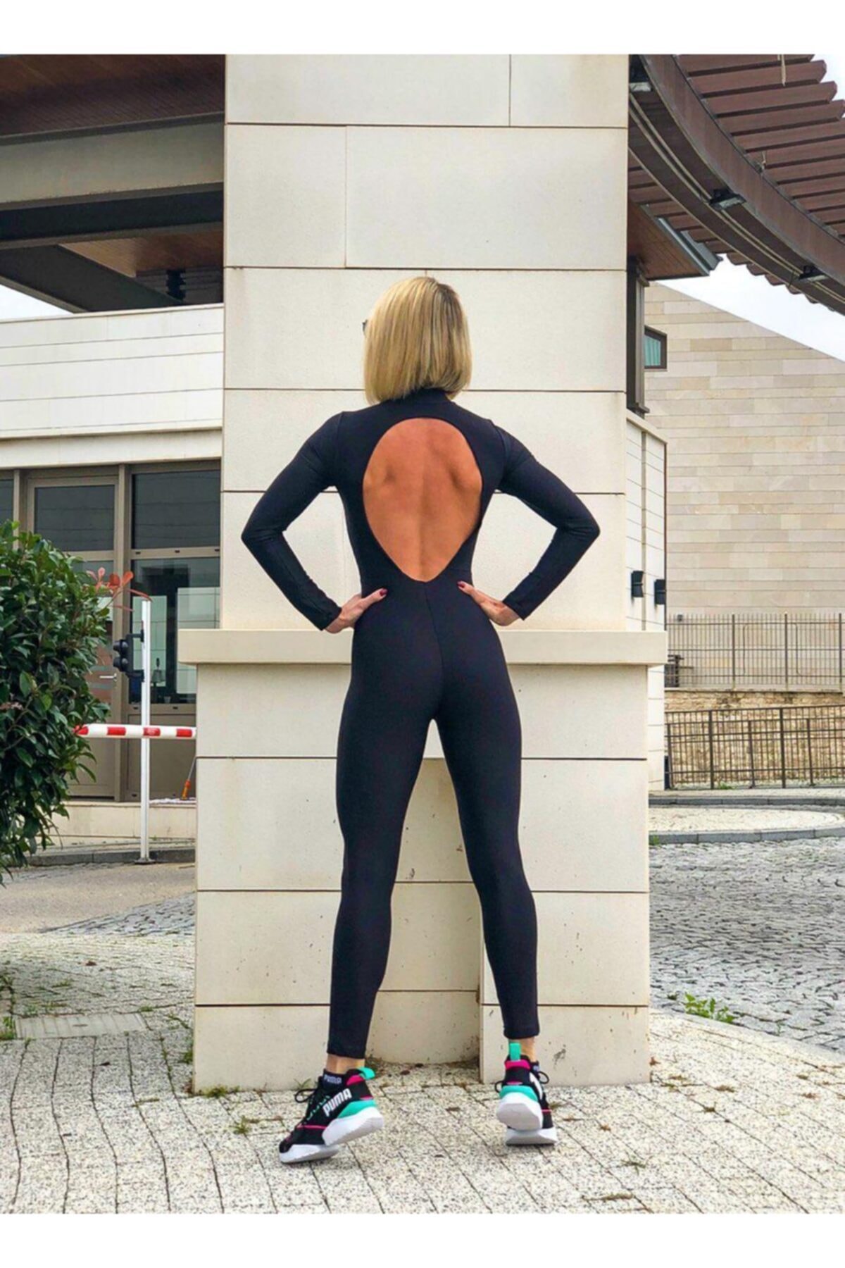 LizzSpor Uzun Kollu Dekolteli Kadın Spor Tulum Siyah