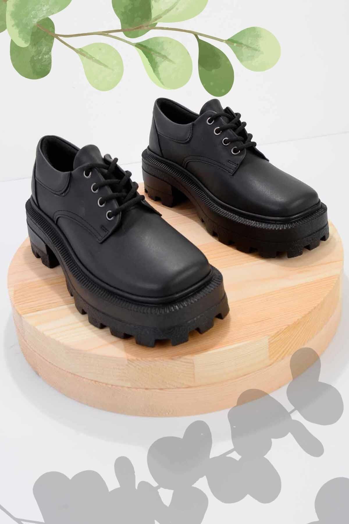 Bambi Siyah Kadın Oxford Ayakkabı K01975000109