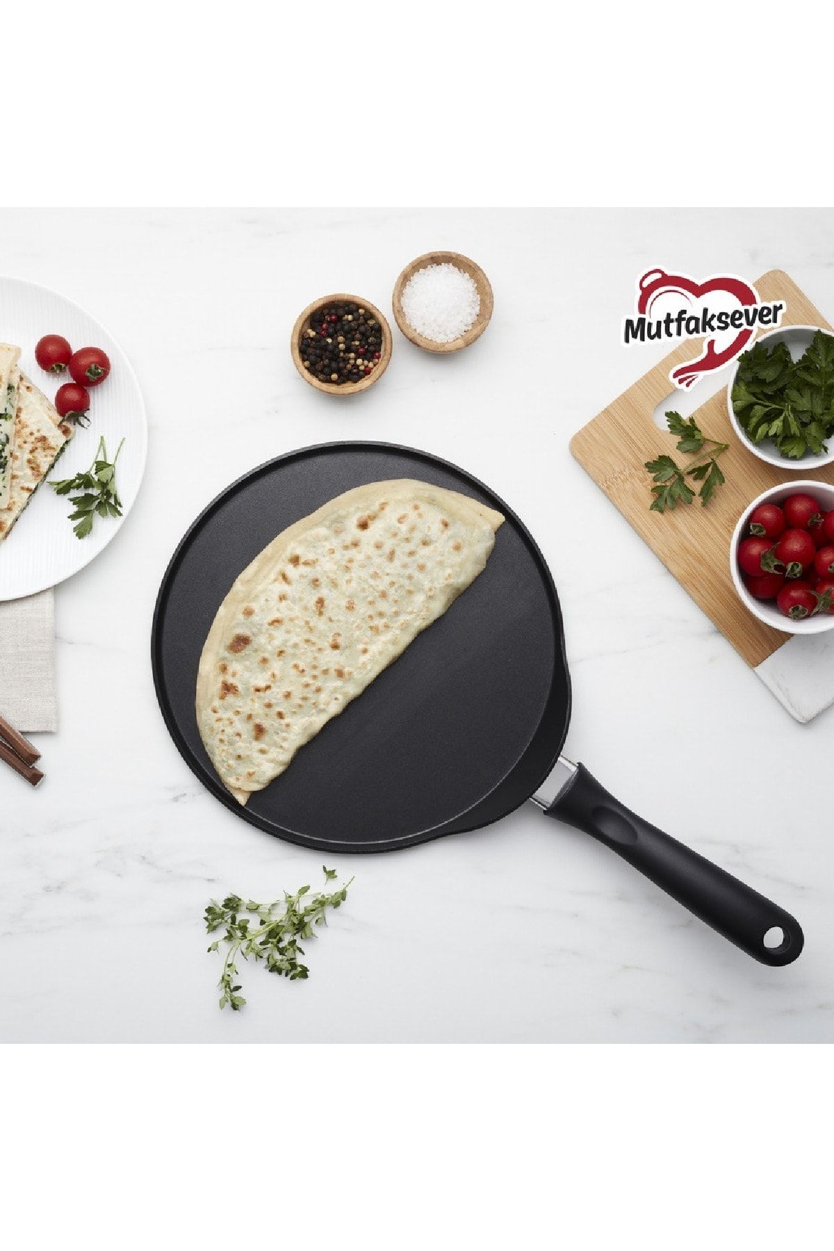 Karaca Mutfaksever Indüksiyon Tabanlı Biogranit Black Gözleme Ve Krep Tava 26 Cm