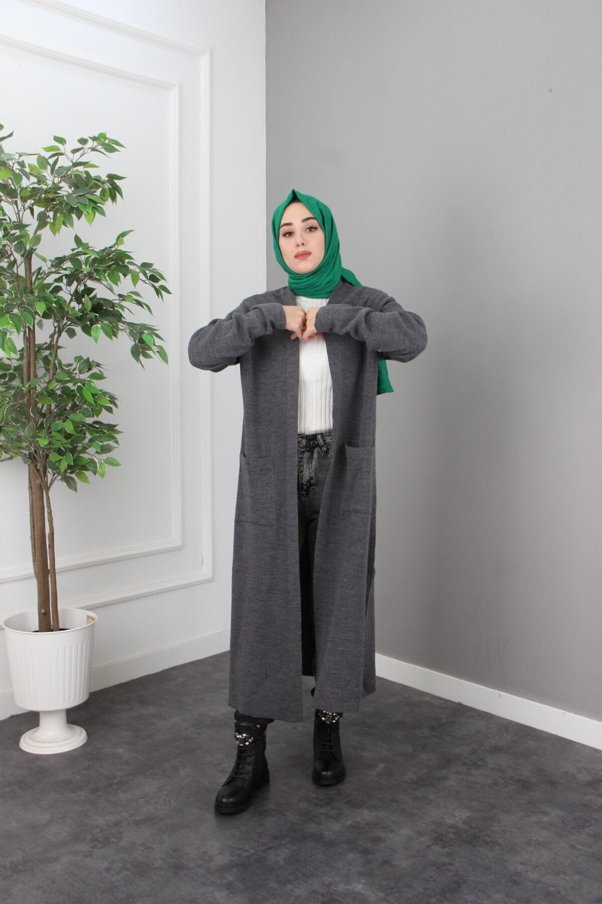 Esvet Kadın Gri Tesettür Çift Cepli Kapamasız Oversize Triko Hırka