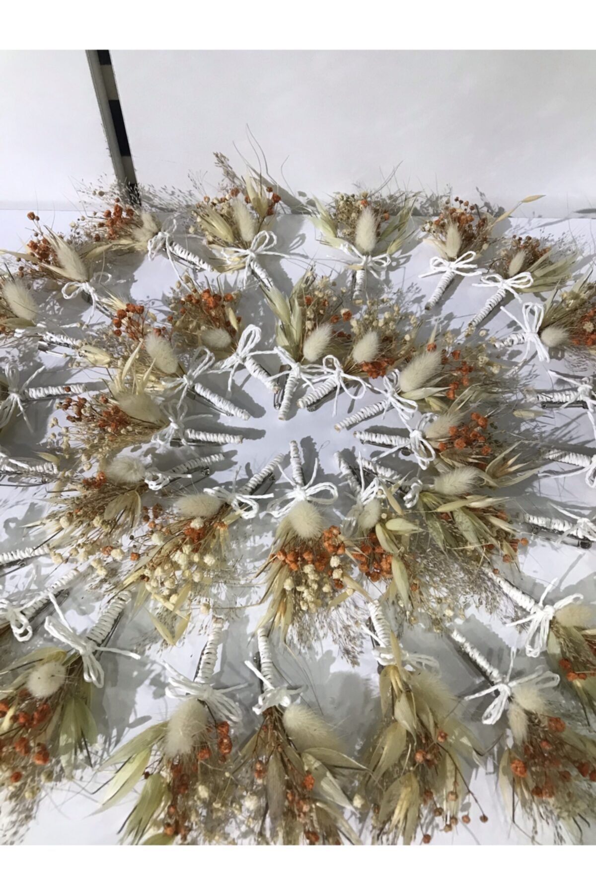araslar 10 Adet Yaka Çiçeği